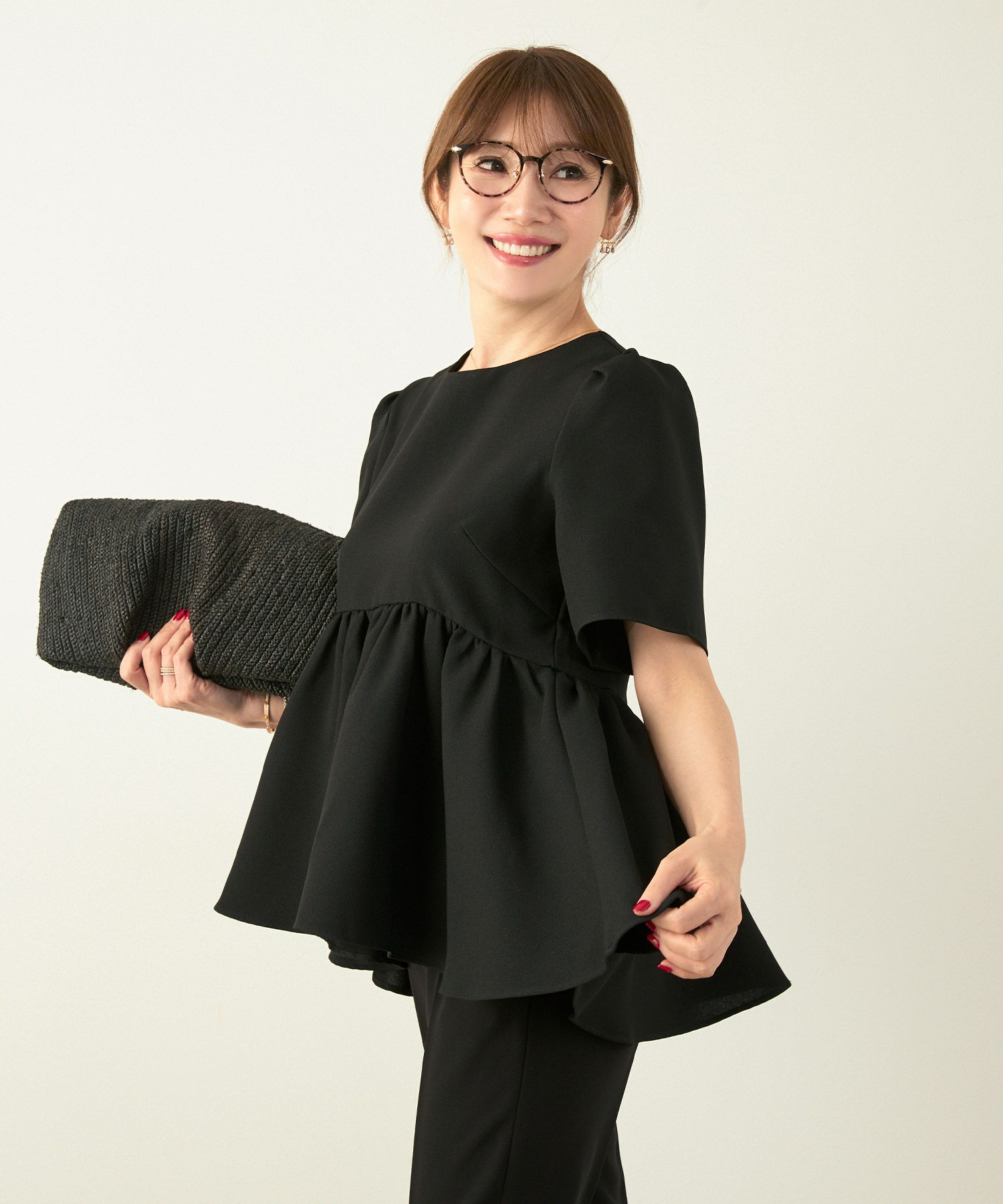 手洗い可かわいい上品きれいめ大人カジュアルオフィスフェミニン体型カバーシンプルラウンドネックジョイントスペース