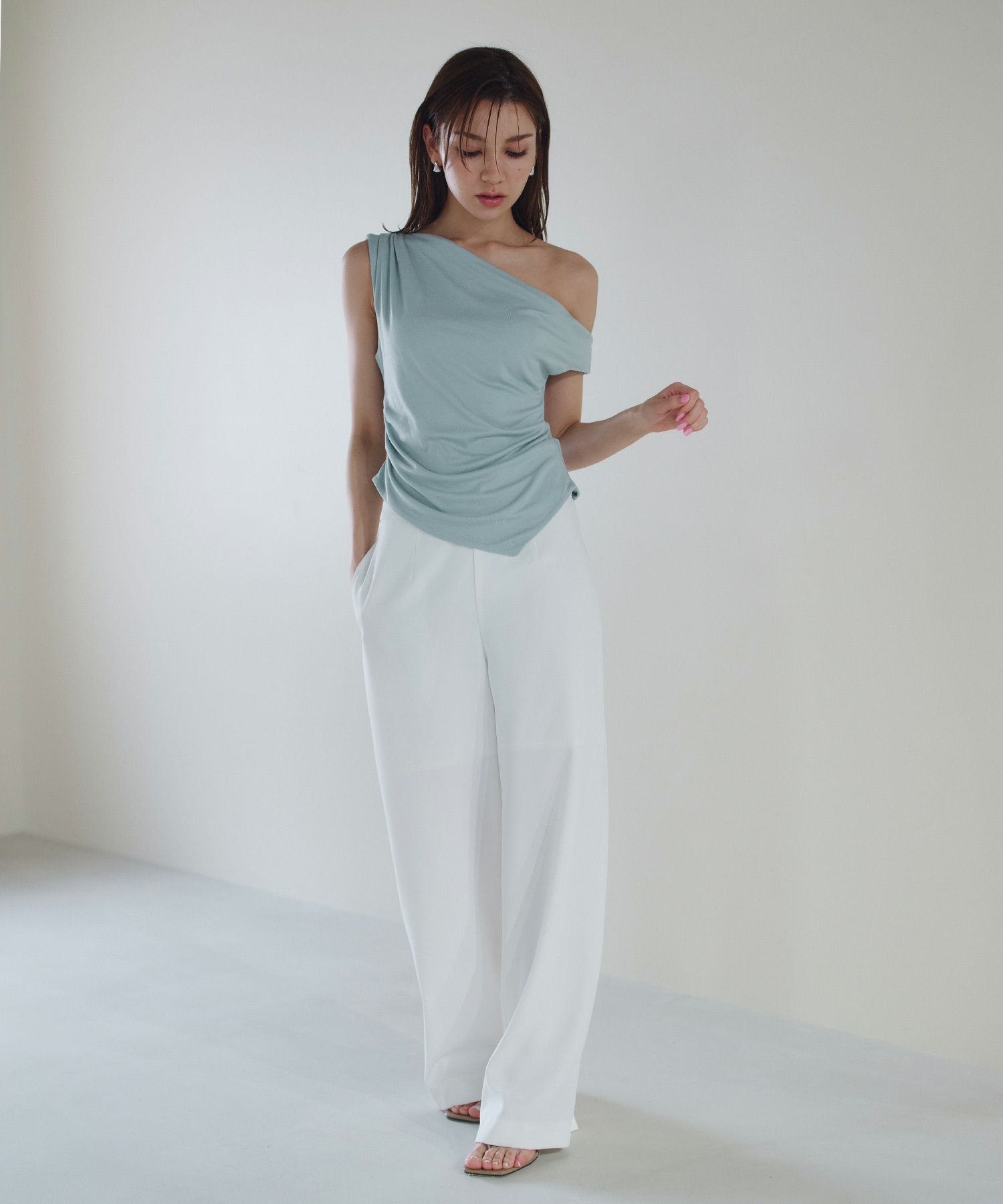 アシンメトリー オフショル プルオーバー KINO THE KEI