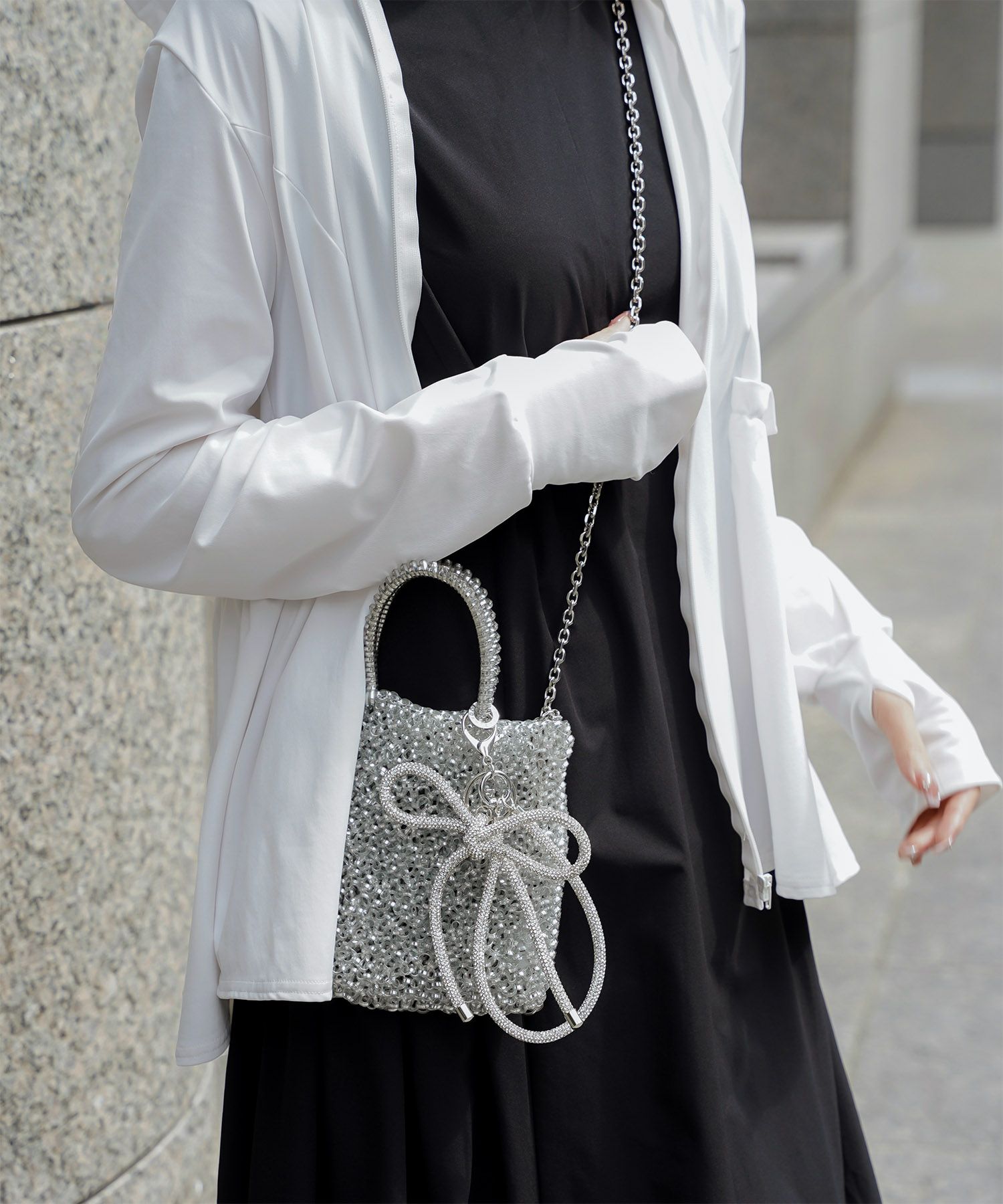 セレクト レディース キラキラ リボン チャーム きれいめ 大人可愛い トレンド/シルバー/ブラック/フリー/ラインストーン