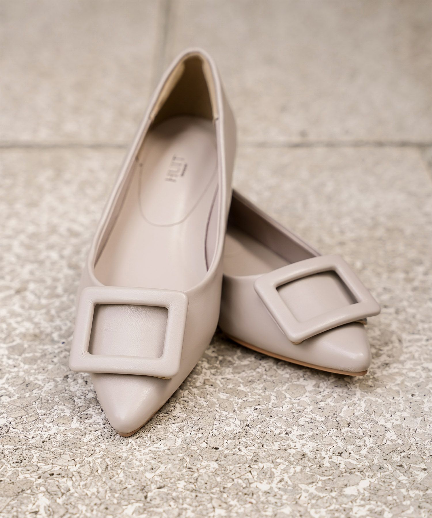 晴雨兼用 スクエア バックル シューズ シルバー ベージュ ブラック S M L LL