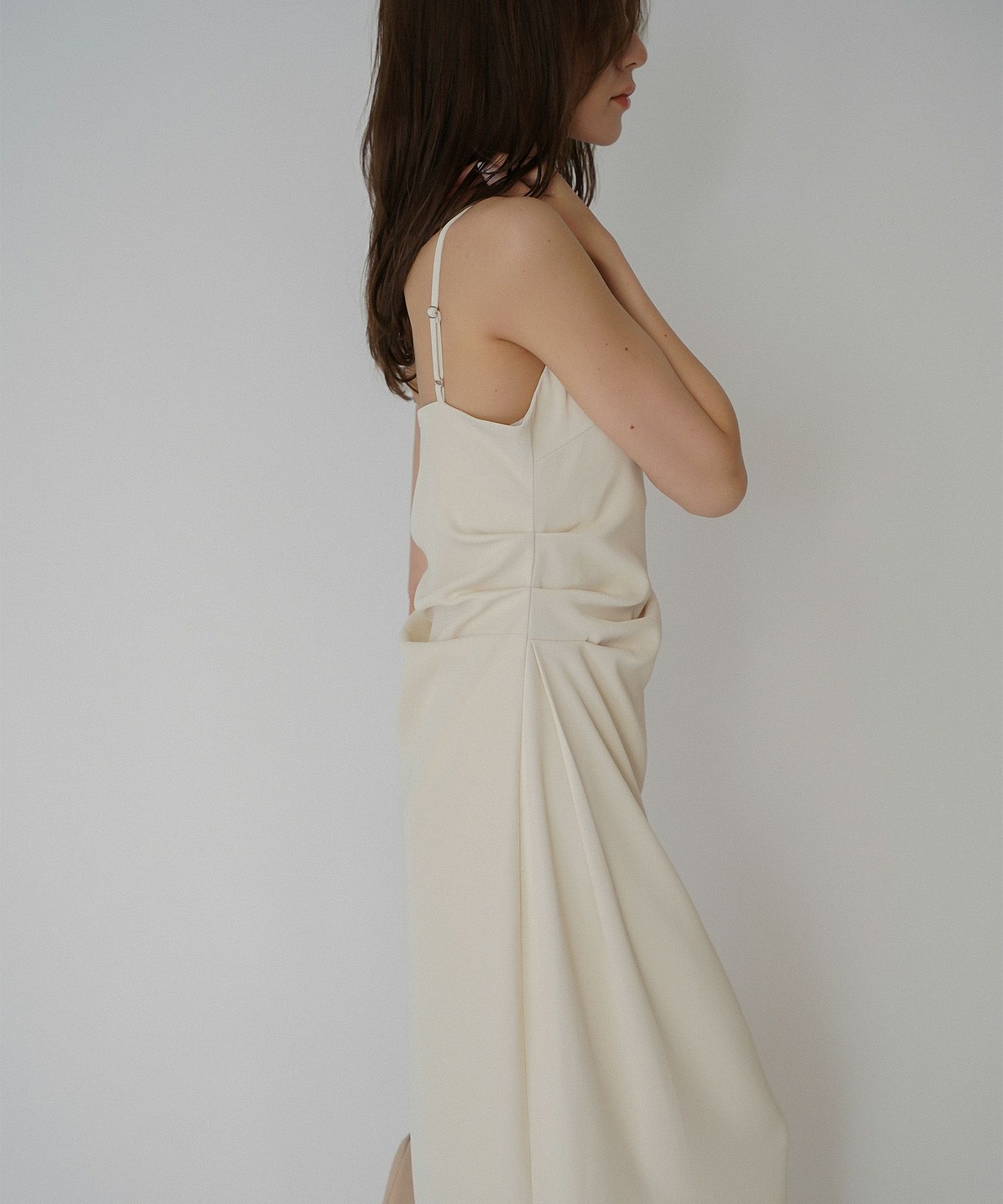 デザイン タック スリット キャミワンピース KINO THE KEI