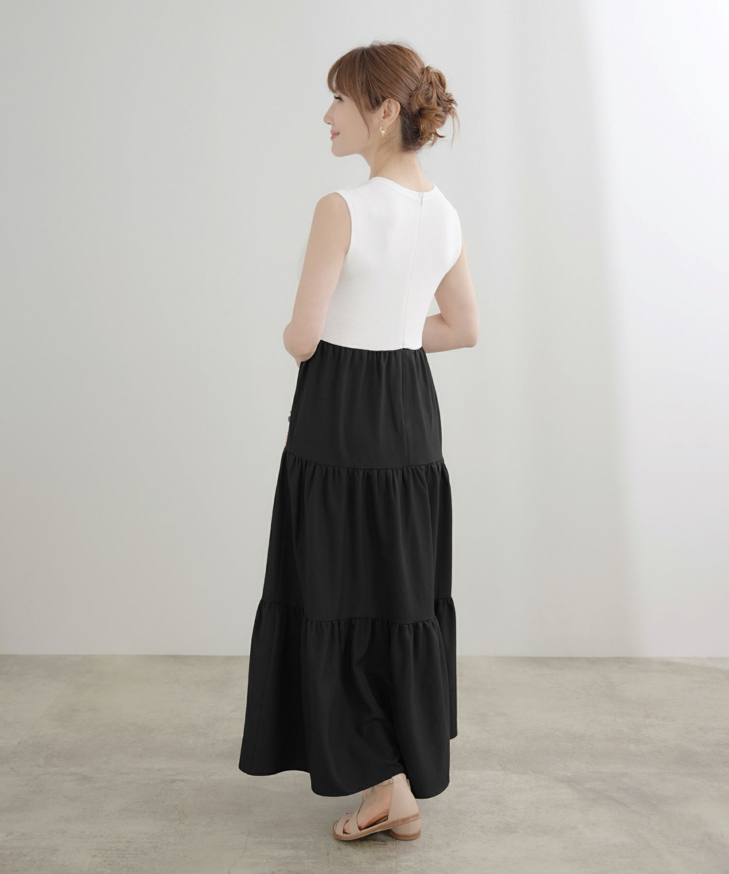 手洗い可かわいい上品きれいめ大人カジュアルシンプルノースリーブ異素材体型カバーフレアジョイントスペース