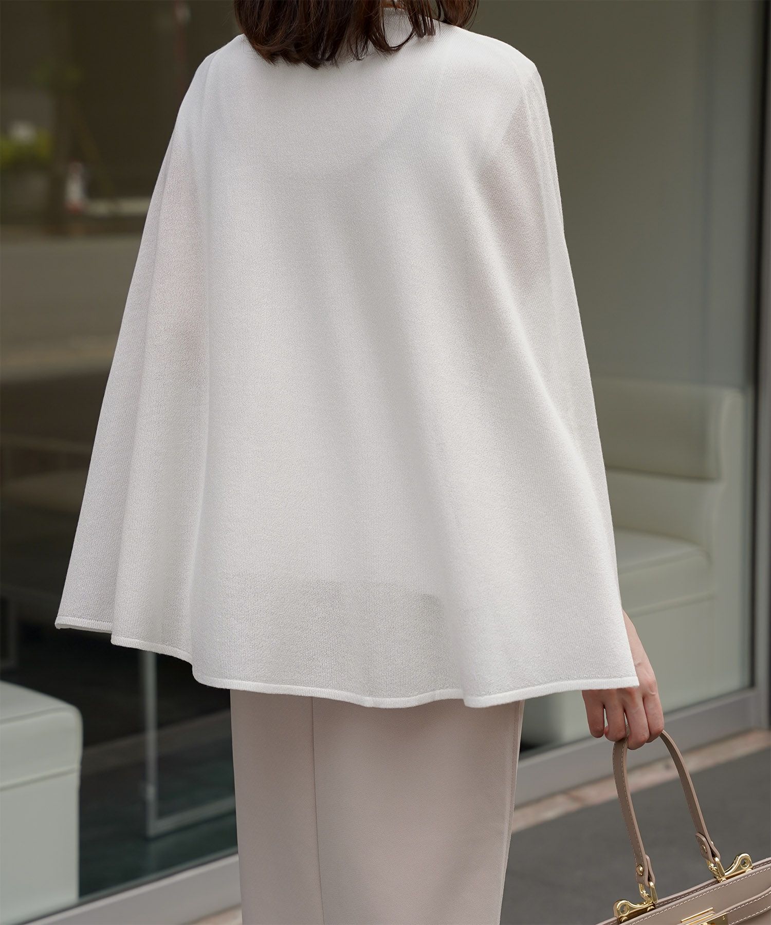 ケープ ニット カーディガン HUIT ホワイト/ベージュ/ブラック レディース シアー 薄手 ラメ オフィス 冷房対策 きれいめ 洗える