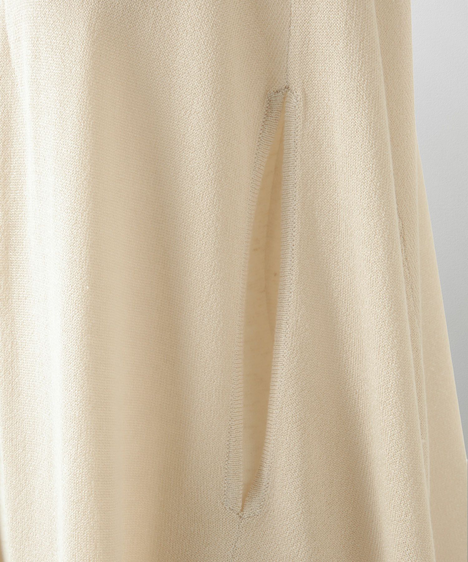 ケープ ニット カーディガン HUIT ホワイト/ベージュ/ブラック レディース シアー 薄手 ラメ オフィス 冷房対策 きれいめ 洗える