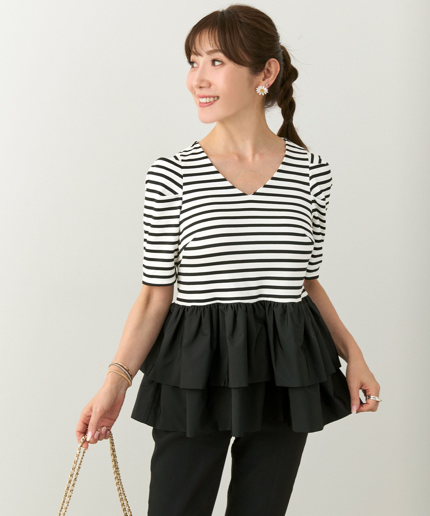 手洗い可かわいい上品きれいめ大人カジュアルオフィスシンプルVネック体型カバー異素材ジョイントスペース