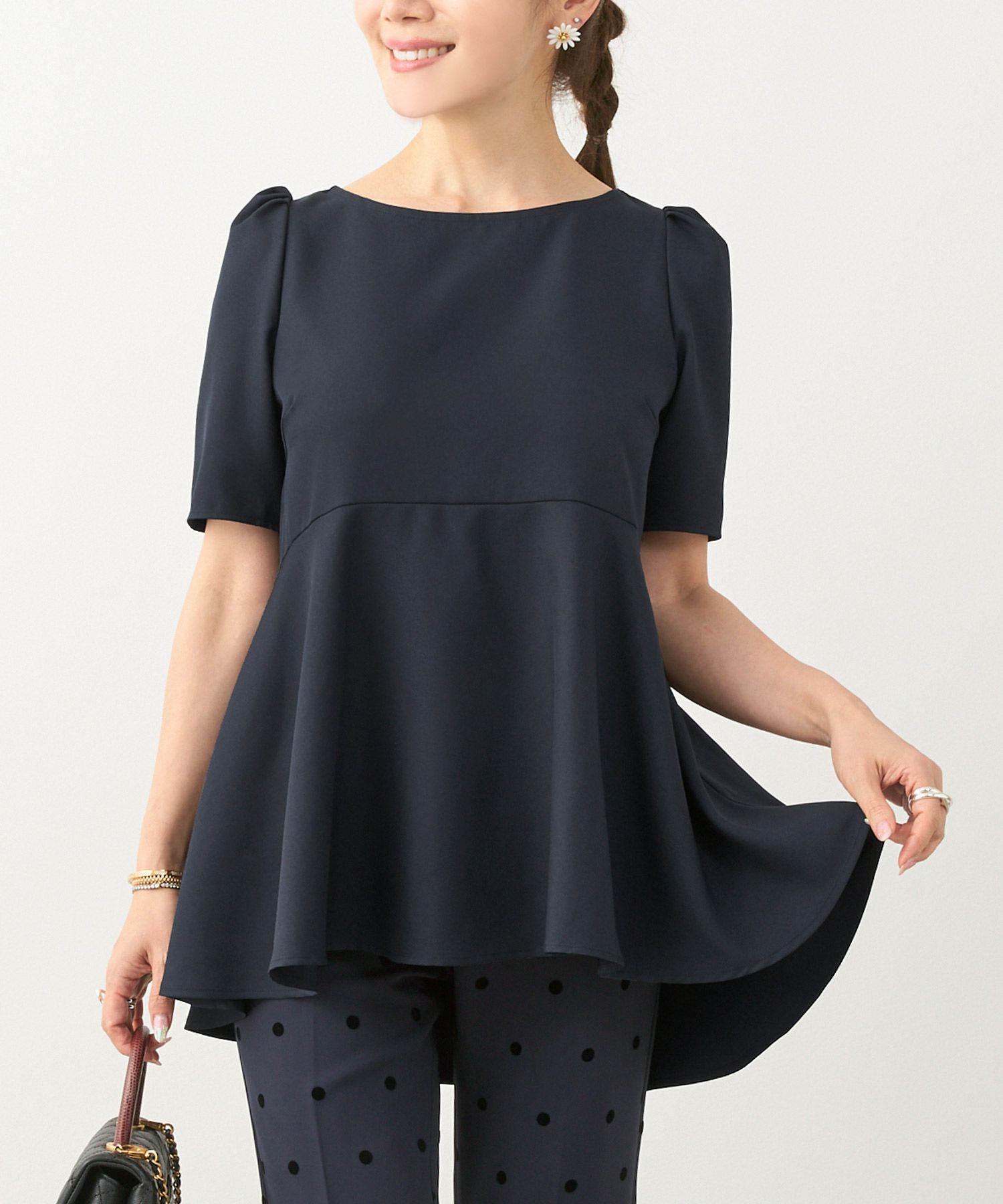 手洗い可日本製かわいい上品きれいめ大人カジュアルオフィスシンプルペプラム体型カバージョイントスペース