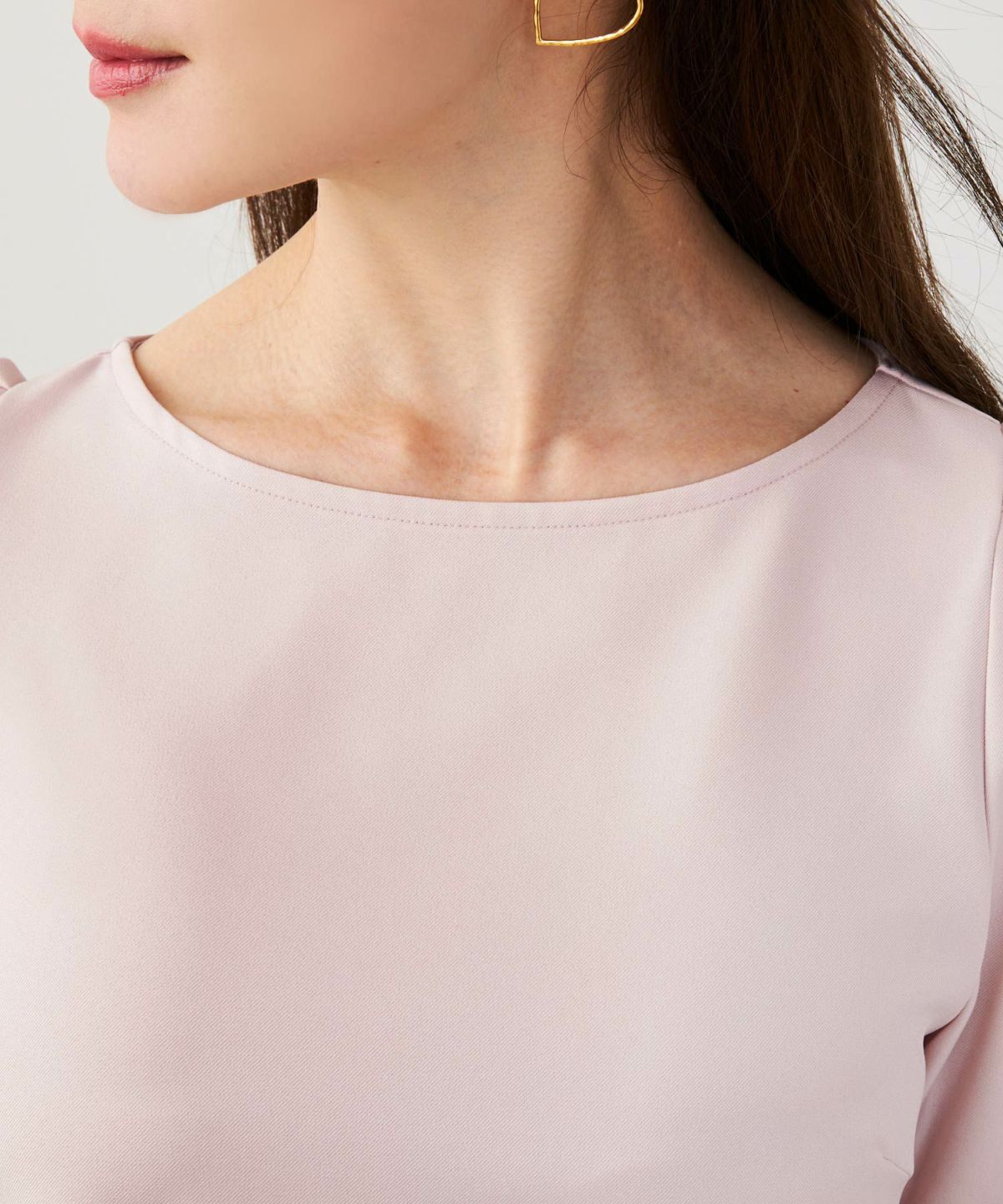 手洗い可日本製かわいい上品きれいめ大人カジュアルオフィスシンプルペプラム体型カバージョイントスペース