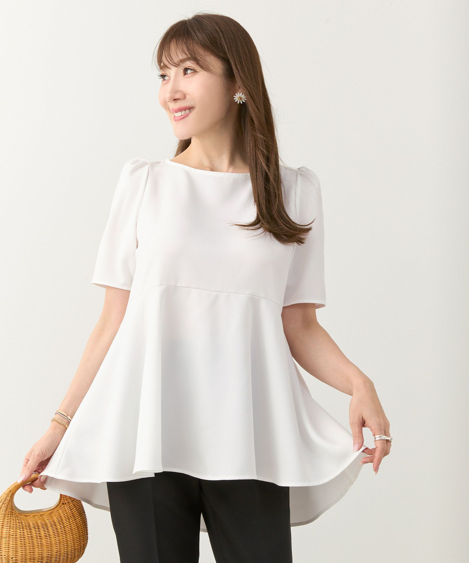 手洗い可日本製かわいい上品きれいめ大人カジュアルオフィスシンプルペプラム体型カバージョイントスペース