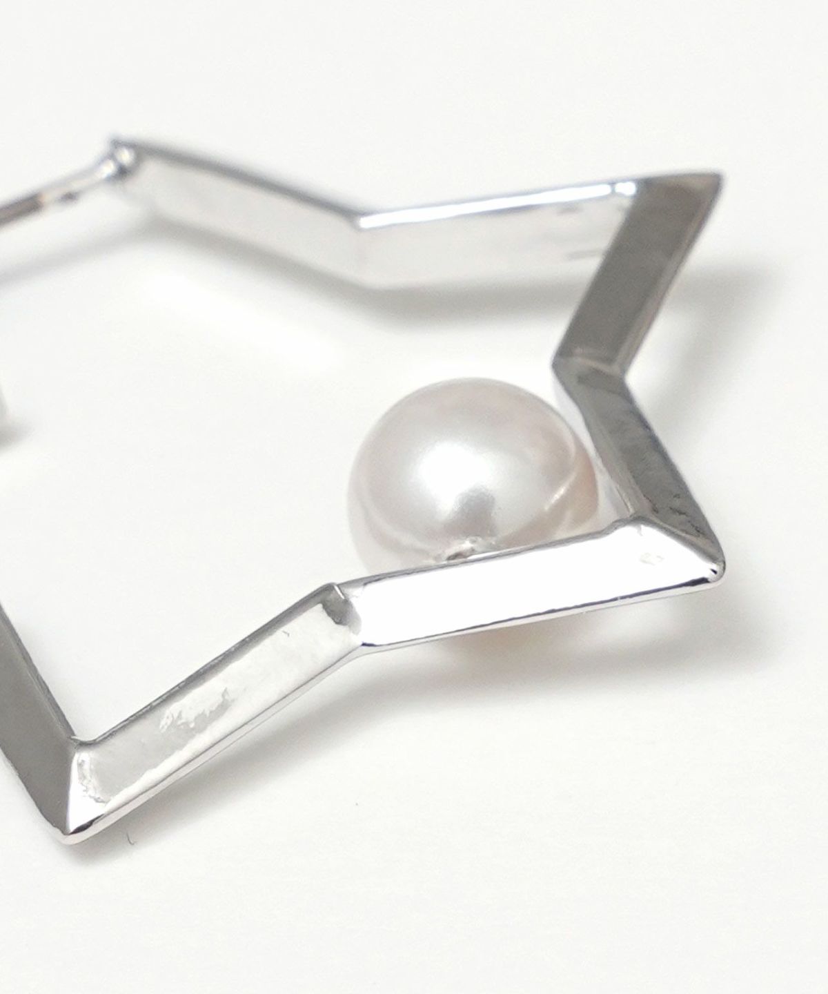 スターズ ビロー ピアス イヤリング Stars Below Pierce Earring