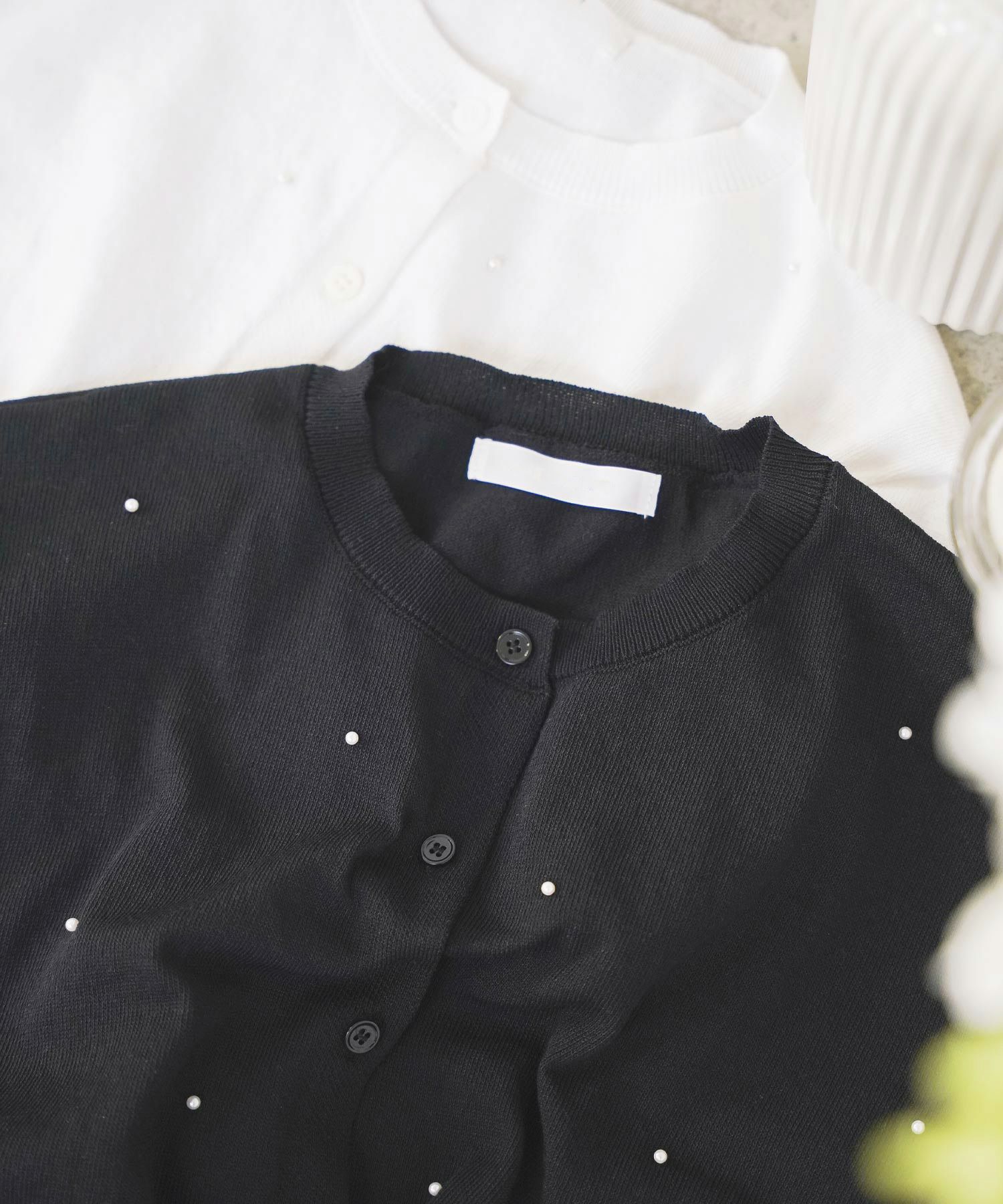 散りばめ小パールニットカーディガン半袖サマーニットホワイトブラック