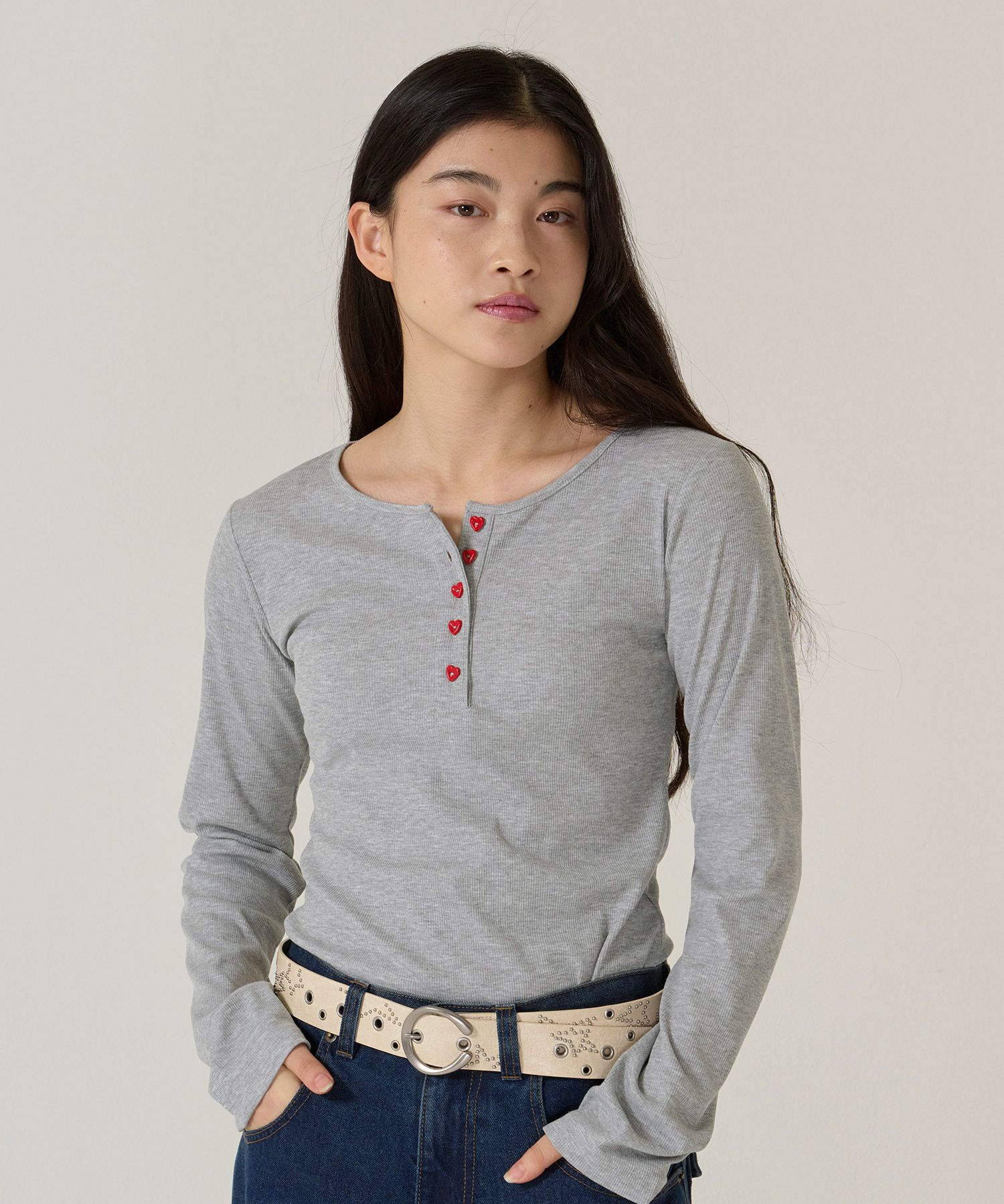 ハートボタン/ヘンリーネック/ロンT/ホワイト