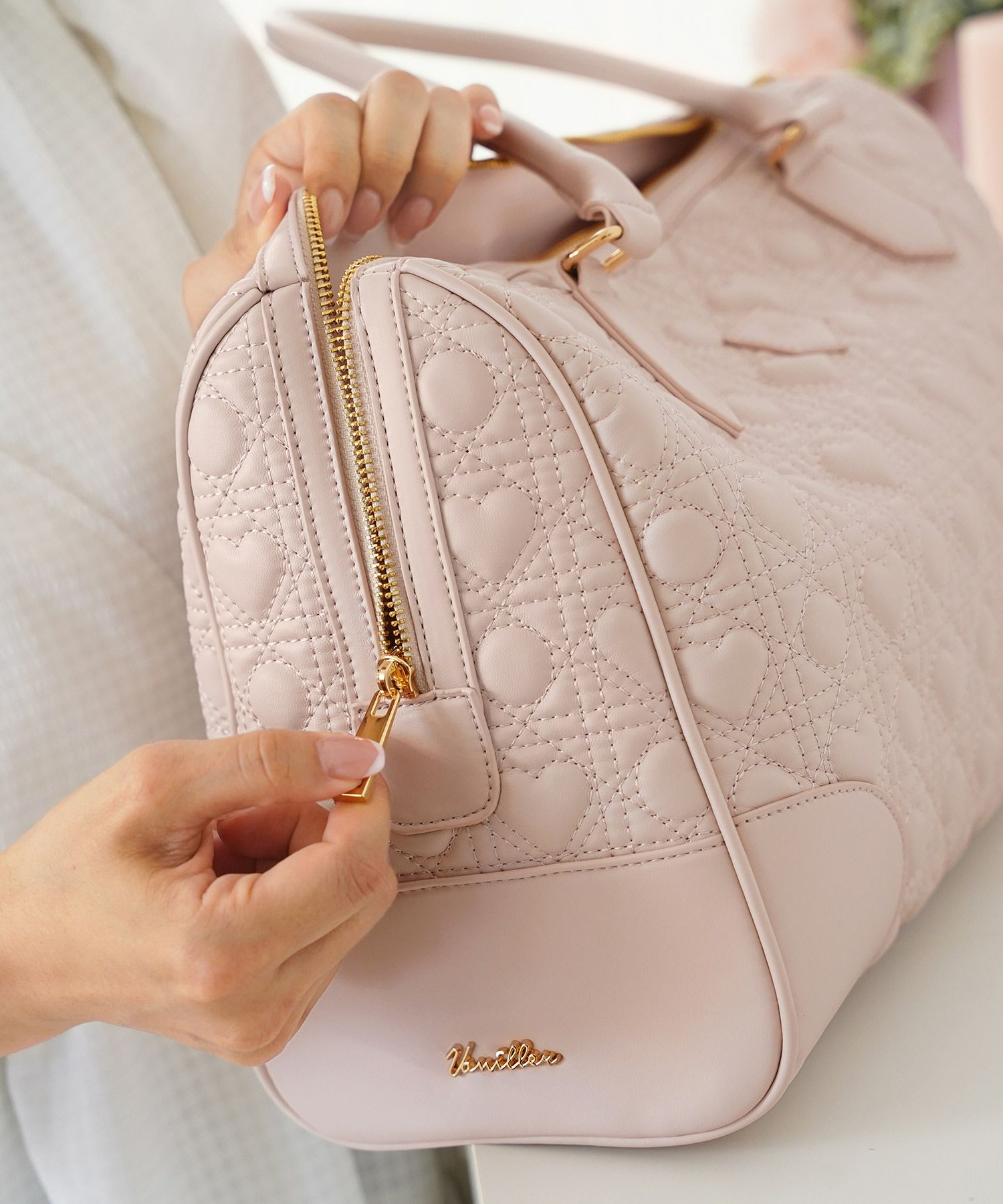 大容量レディースボストンバッグ旅行1泊2日2泊3日マザーズバッグ合皮キルティングハートキルティングフェミニンおしゃれバッグトラベルバッグ機内持ち込み軽量大人かわいい旅行バッグ