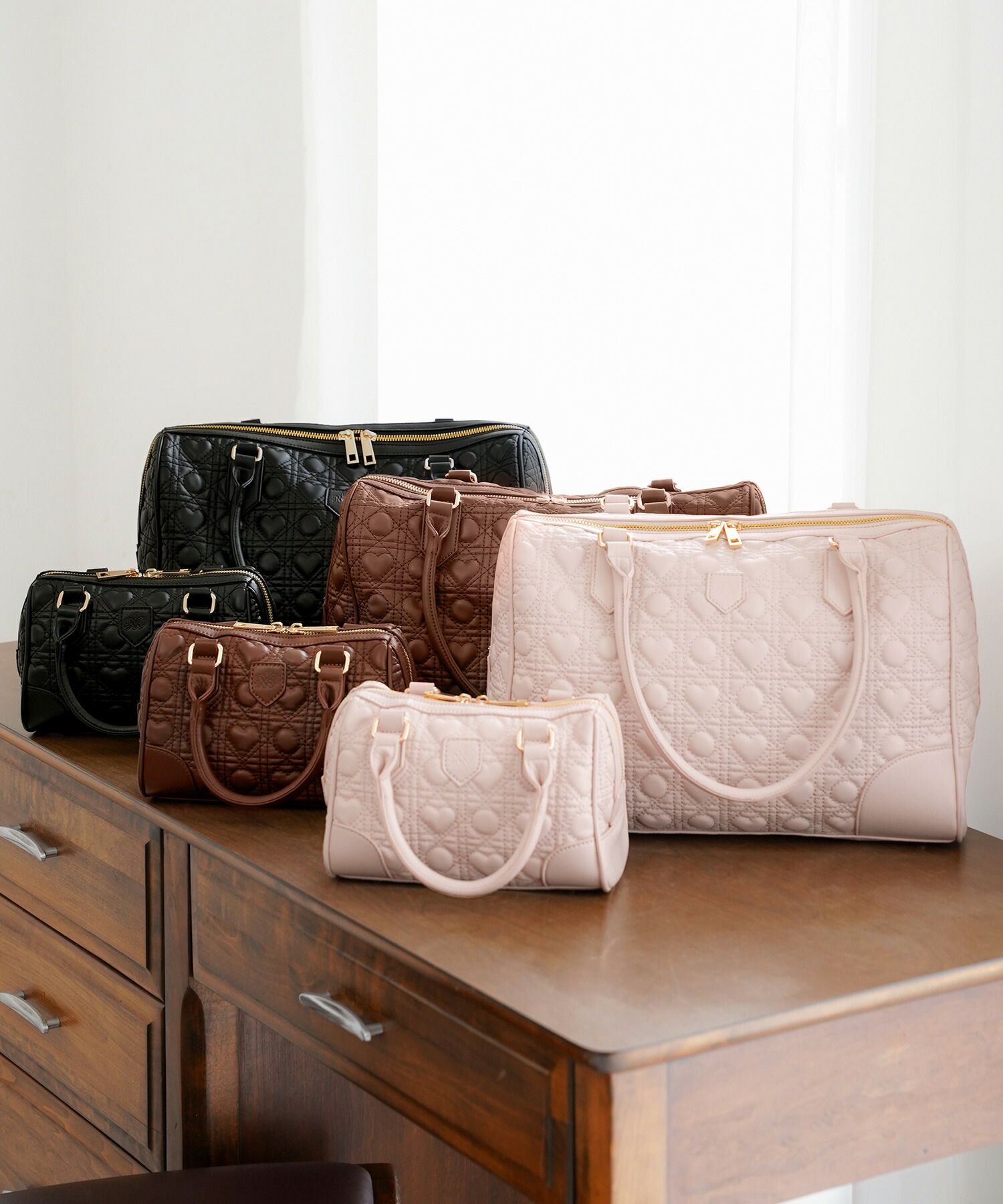 大容量レディースボストンバッグ旅行1泊2日2泊3日マザーズバッグ合皮キルティングハートキルティングフェミニンおしゃれバッグトラベルバッグ機内持ち込み軽量大人かわいい旅行バッグ