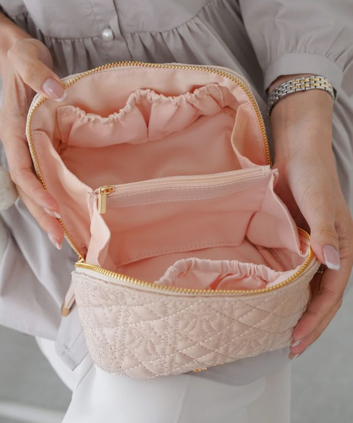 レディース雑貨ポーチ収納コスメ化粧品バニティサニタリーリボンキルティング小物グッズ旅行オシャレかわいいピンクブラックオールシーズンレザー合皮