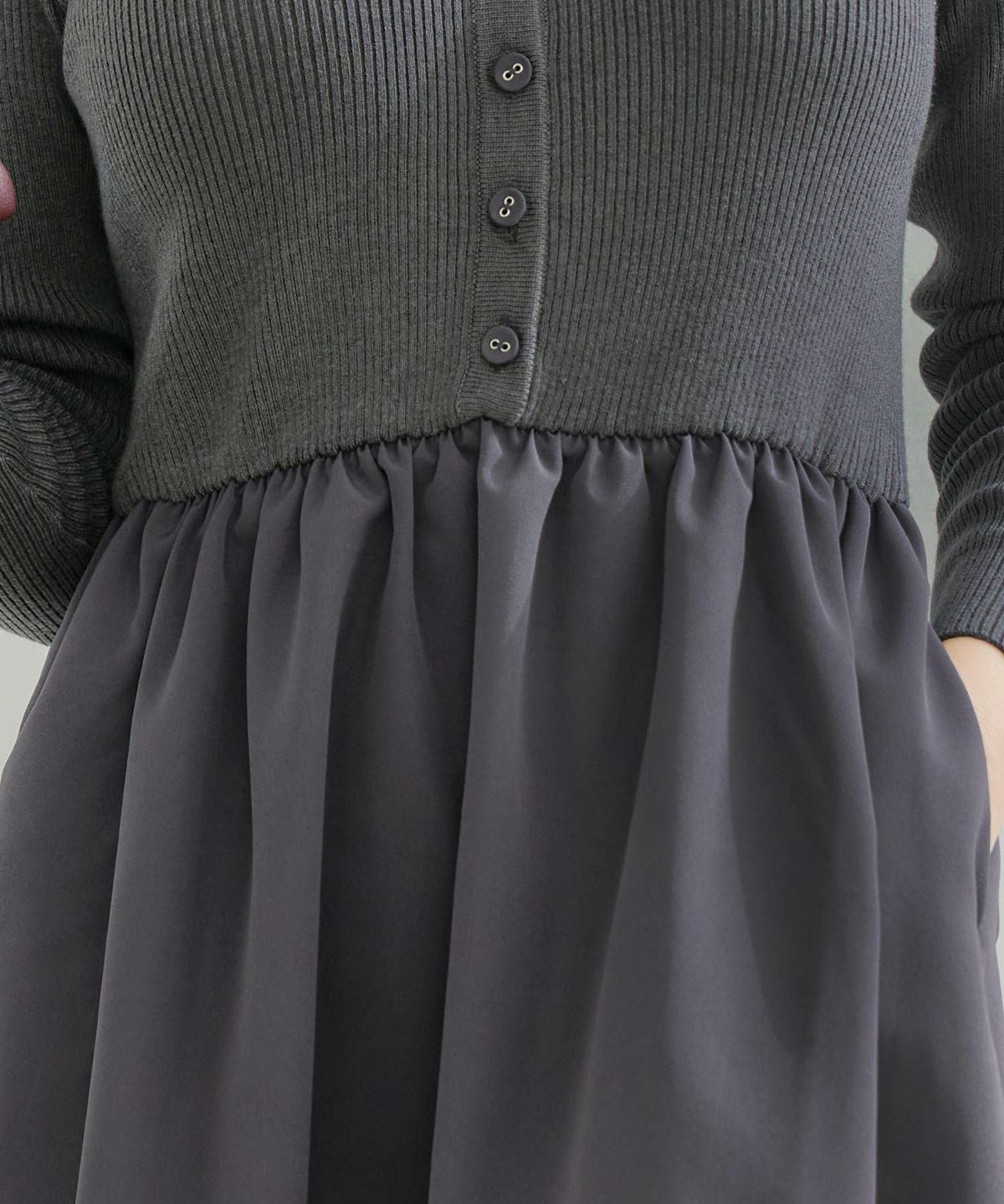 手洗い可 レディース ロング 大人 長袖 フレア 異素材切り替え きれいめ オフィス 秋冬 春 かわいい ジョイントスペース