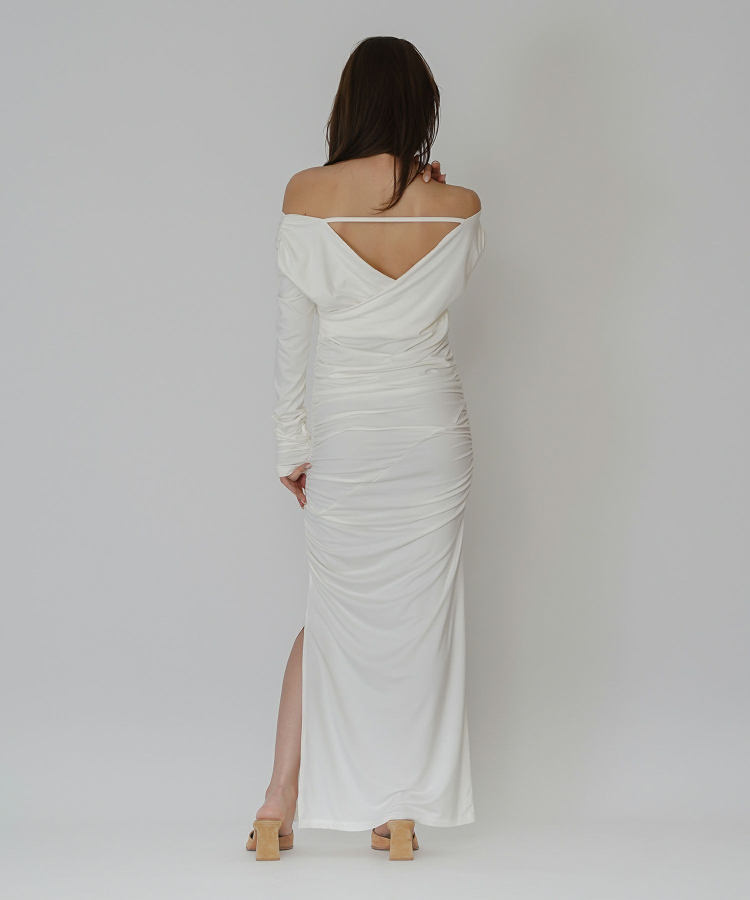 オフショル シャーリング ギャザー ワンピース KINO THE KEI 全4色｜ktk331-0100【1】