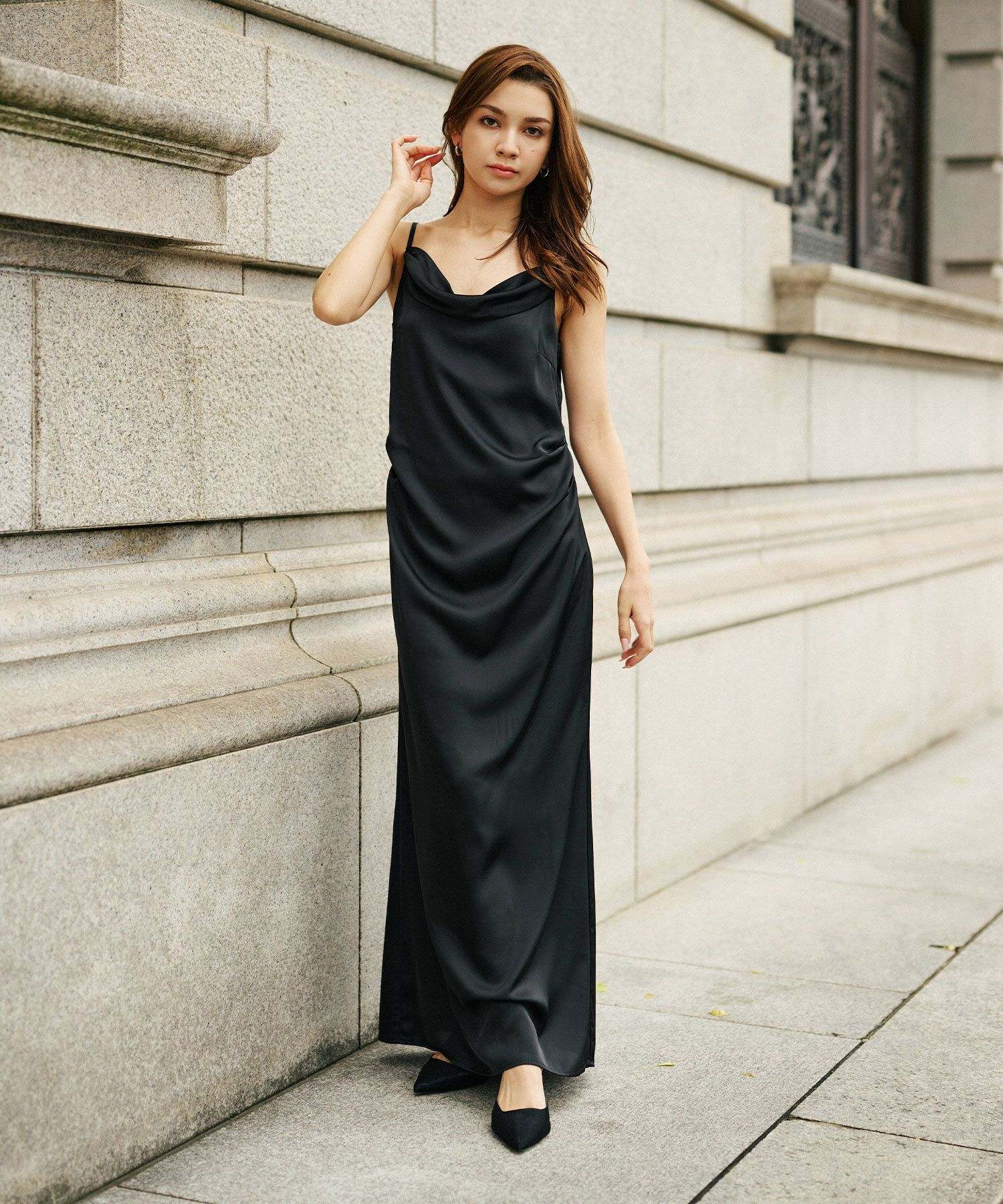 ディナー リゾート エレガント 大人 キャミワンピ バックオープン 結婚式 二次会コーデ サテン KINO THE KEI