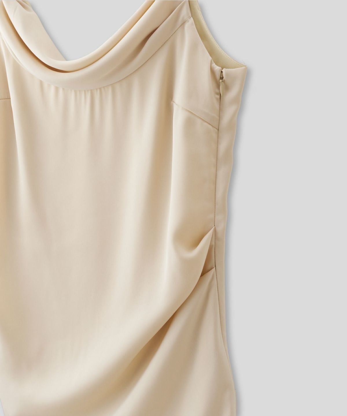 ディナー リゾート エレガント 大人 キャミワンピ バックオープン 結婚式 二次会コーデ サテン KINO THE KEI