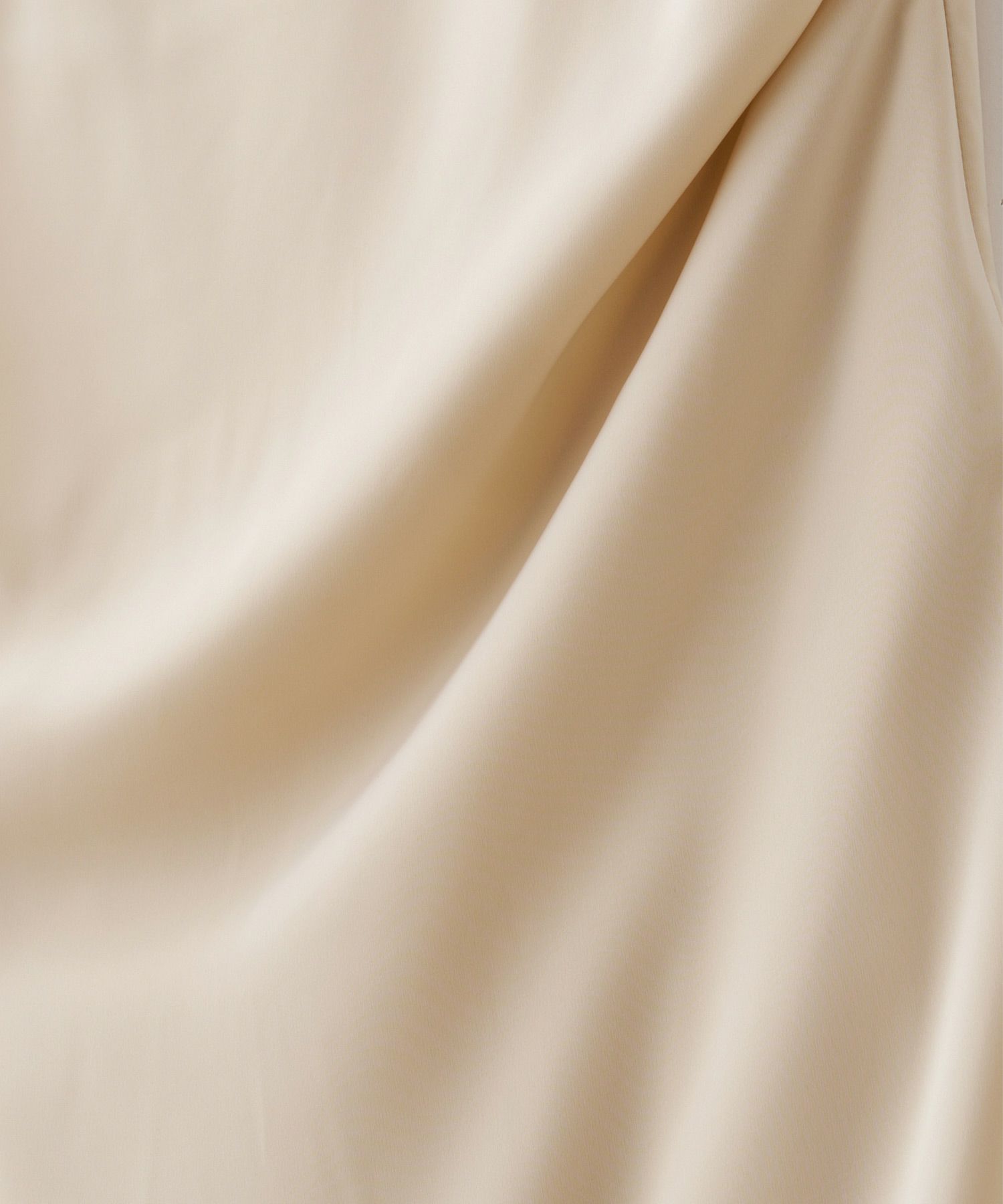 ディナー リゾート エレガント 大人 キャミワンピ バックオープン 結婚式 二次会コーデ サテン KINO THE KEI