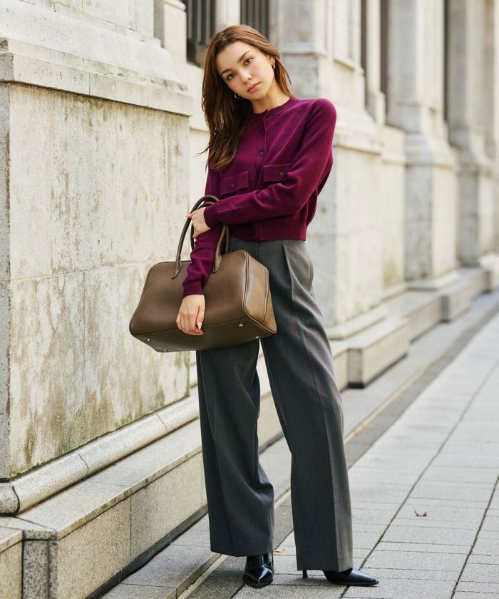 ニットトップス コンパクトカーデ ショート丈 ブランドロゴ付き タイトトップス 韓国風 綺麗め 細見え カジュアル KINO THE KEI