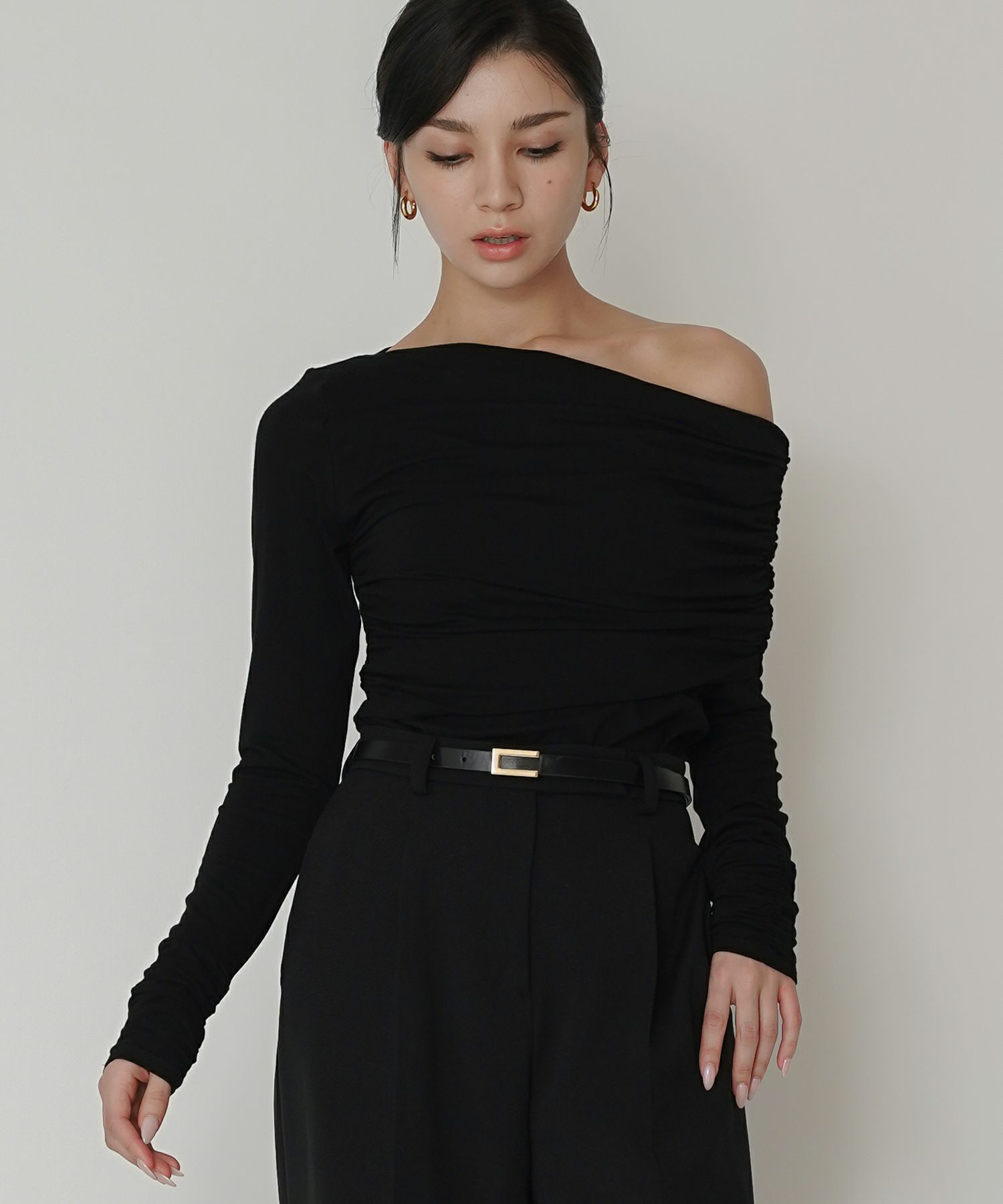 ワンショル オフショル ドレープ お仕事 オフィス アシンメトリー ロンT タイトTシャツ KINO THE KEI