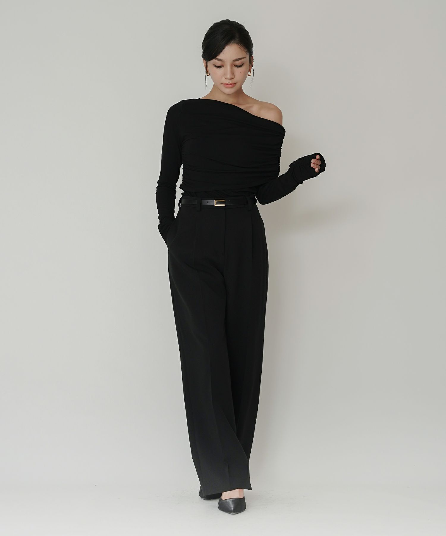 ワンショル オフショル ドレープ お仕事 オフィス アシンメトリー ロンT タイトTシャツ KINO THE KEI