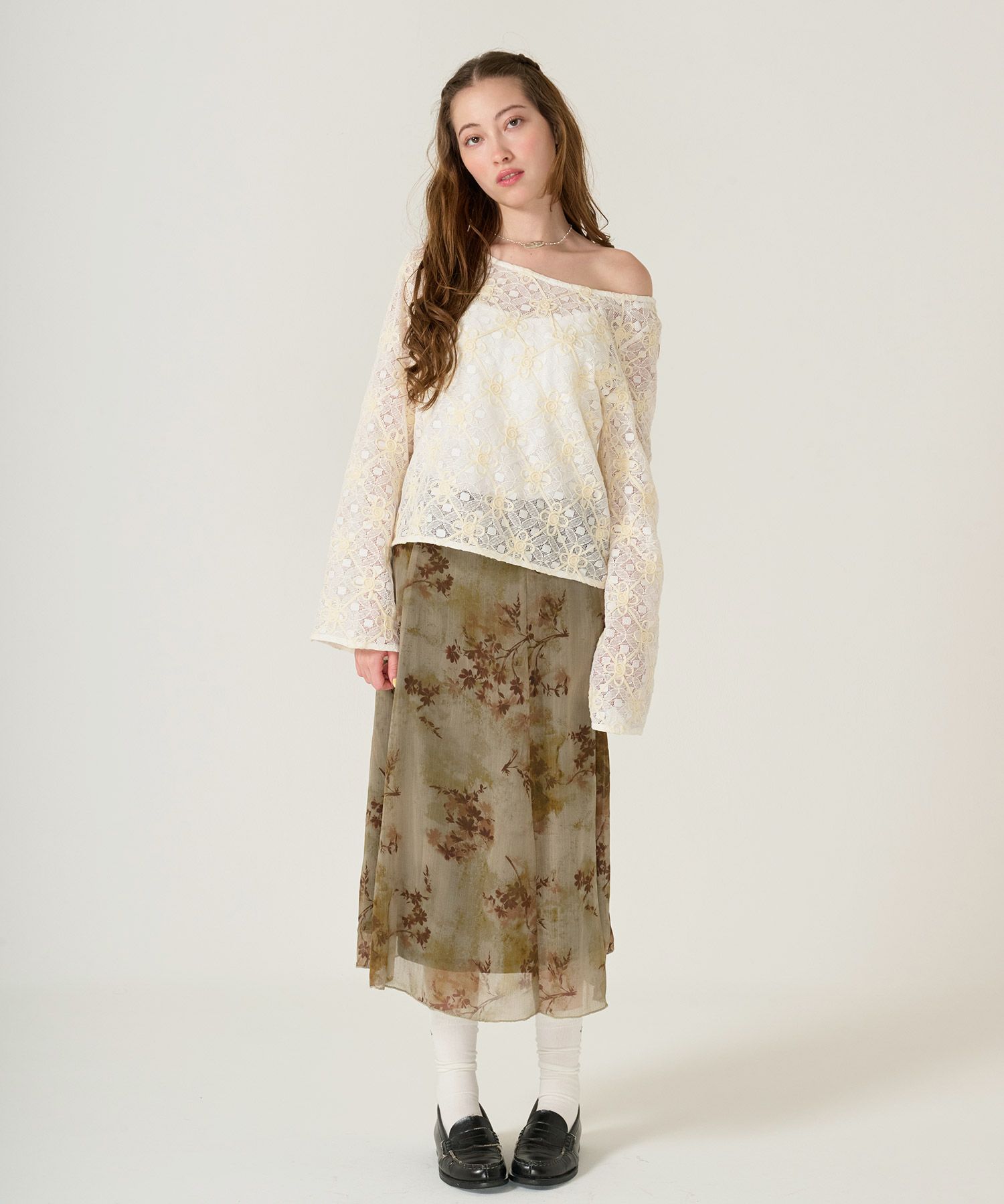 フラワー/刺繍/ トップス/ホワイト