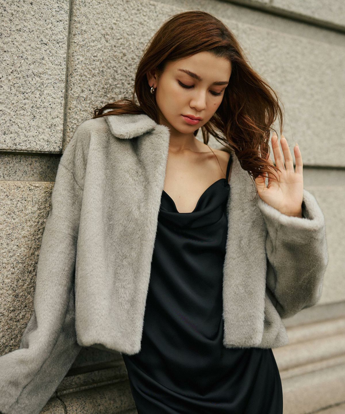 大人かわいい 上品 ディナー デート コンパクト クロップド丈 ファーコート 軽い 韓国風 綺麗め 細見え カジュアル KINO THE KEI