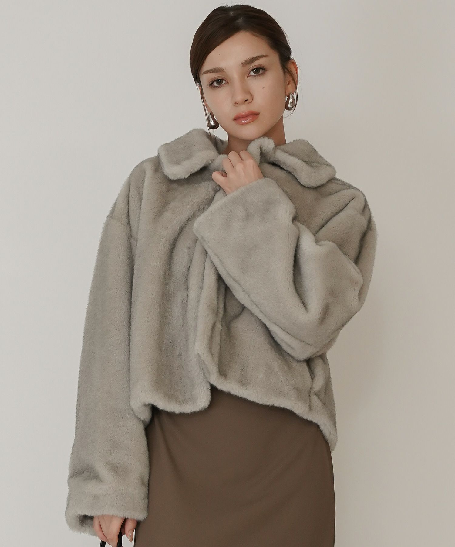 大人かわいい 上品 ディナー デート コンパクト クロップド丈 ファーコート 軽い 韓国風 綺麗め 細見え カジュアル KINO THE KEI