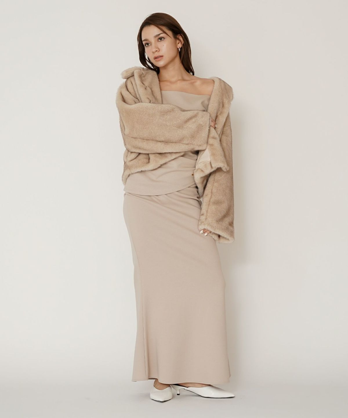 大人かわいい 上品 ディナー デート コンパクト クロップド丈 ファーコート 軽い 韓国風 綺麗め 細見え カジュアル KINO THE KEI