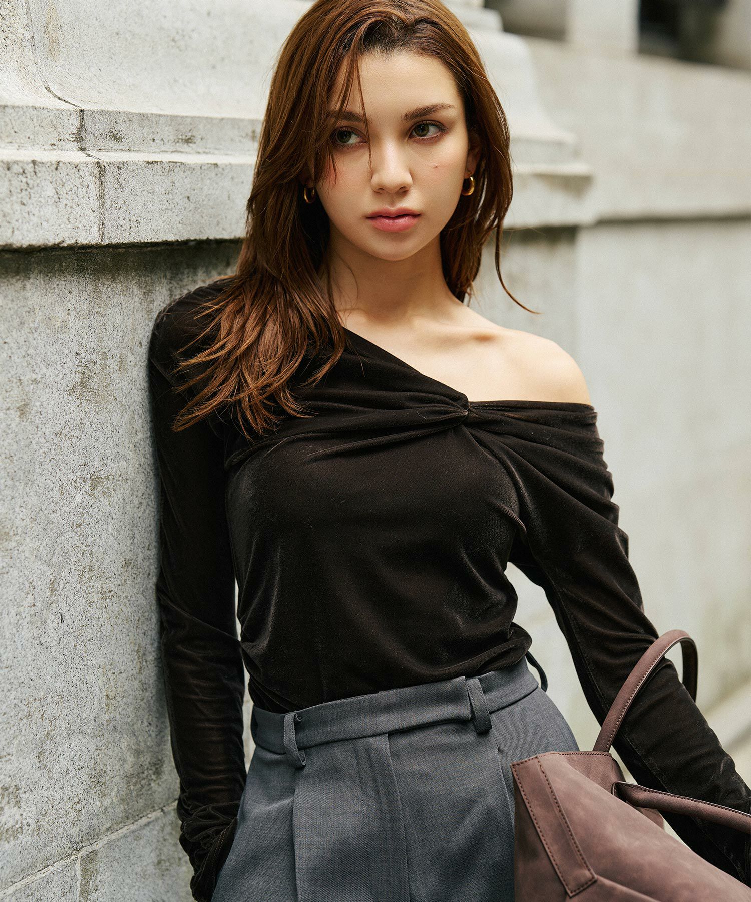 シアートップス レイヤード オフショルトップス ドレープ タイトトップス ベロア素材 韓国風 綺麗め 細見え カジュアル KINO THE KEI