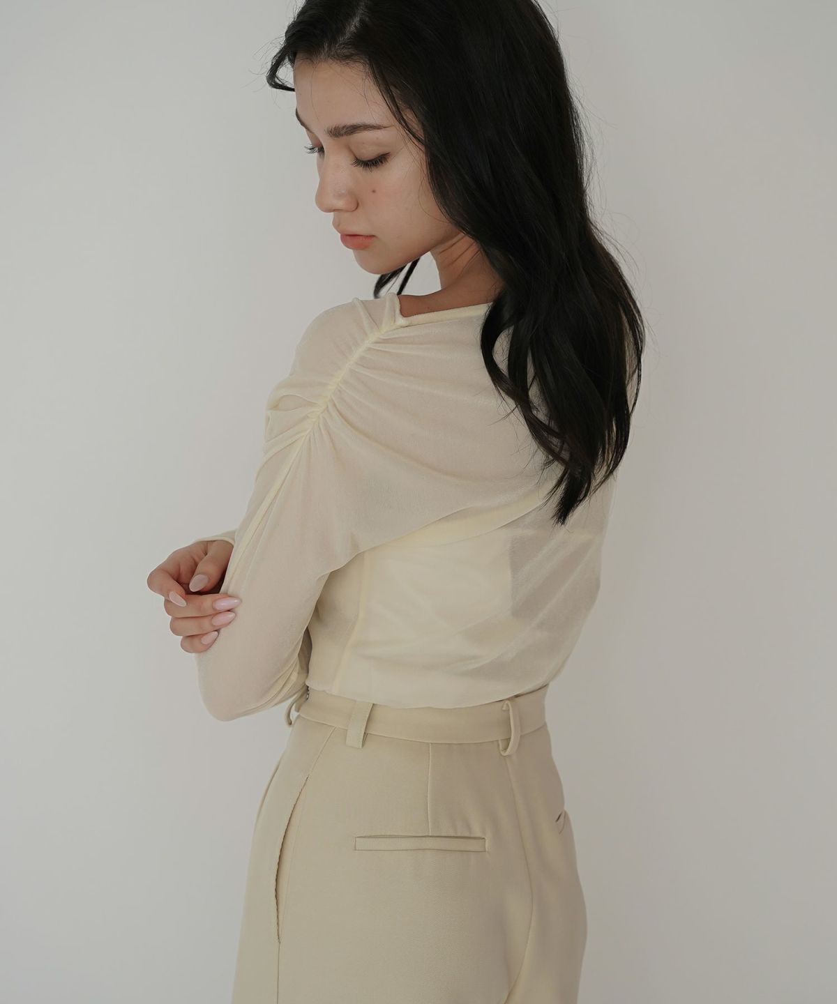 シアートップス レイヤード オフショルトップス ドレープ タイトトップス ベロア素材 韓国風 綺麗め 細見え カジュアル KINO THE KEI