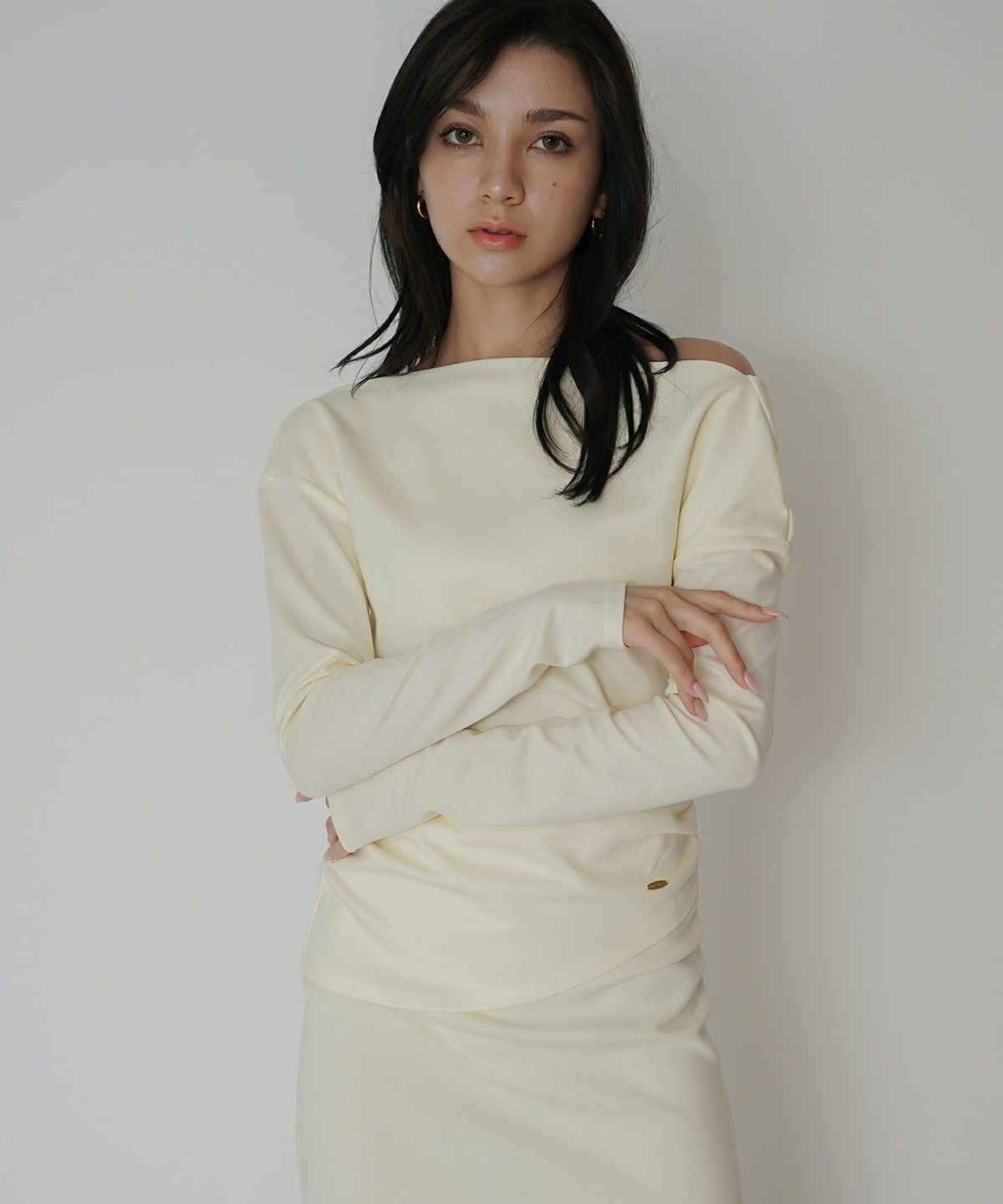 カットソー セットアップ オフショルトップス ドレープ タイトトップス 韓国風 綺麗め 細見え カジュアル KINO THE KEI