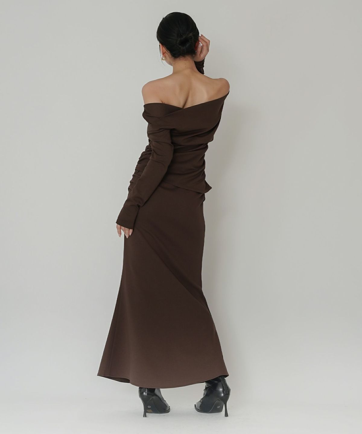 カットソー セットアップ オフショルトップス ドレープ タイトトップス 韓国風 綺麗め 細見え カジュアル KINO THE KEI