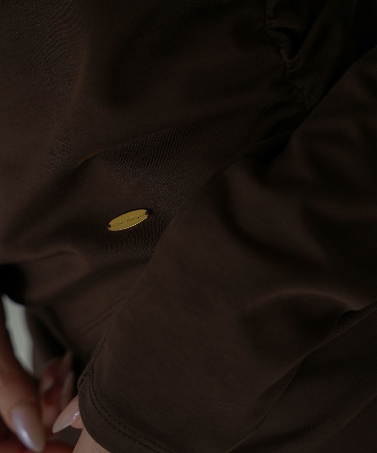 カットソー セットアップ オフショルトップス ドレープ タイトトップス 韓国風 綺麗め 細見え カジュアル KINO THE KEI