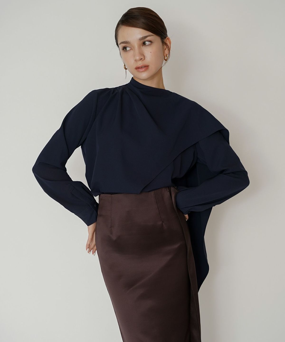 フレアシルエット お仕事 オフィス ディナー フォーマル ドレープ モード 変形シャツ  韓国風 綺麗め 細見え カジュアル KINO THE KEI