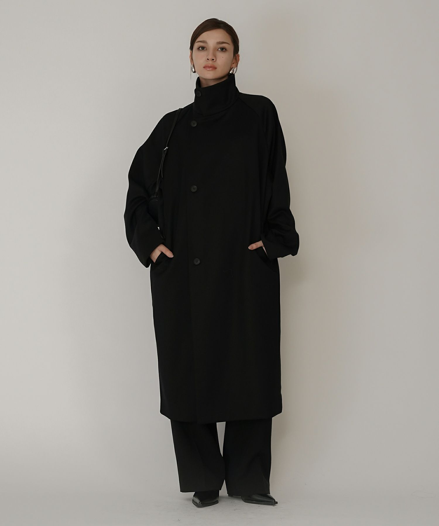 ユニセックス オーバーコート チェスターコート スタンドカラー トレンチコート モード ロングコート 丸いシルエット 韓国風 綺麗め 細見え カジュアル KINO THE KEI