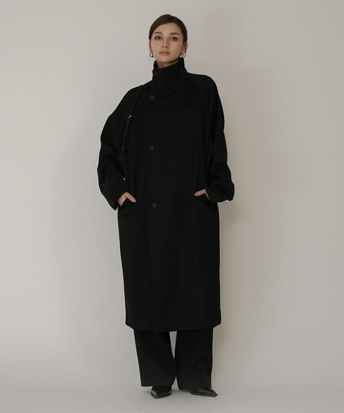 ユニセックス オーバーコート チェスターコート スタンドカラー トレンチコート モード ロングコート 丸いシルエット 韓国風 綺麗め 細見え カジュアル KINO THE KEI