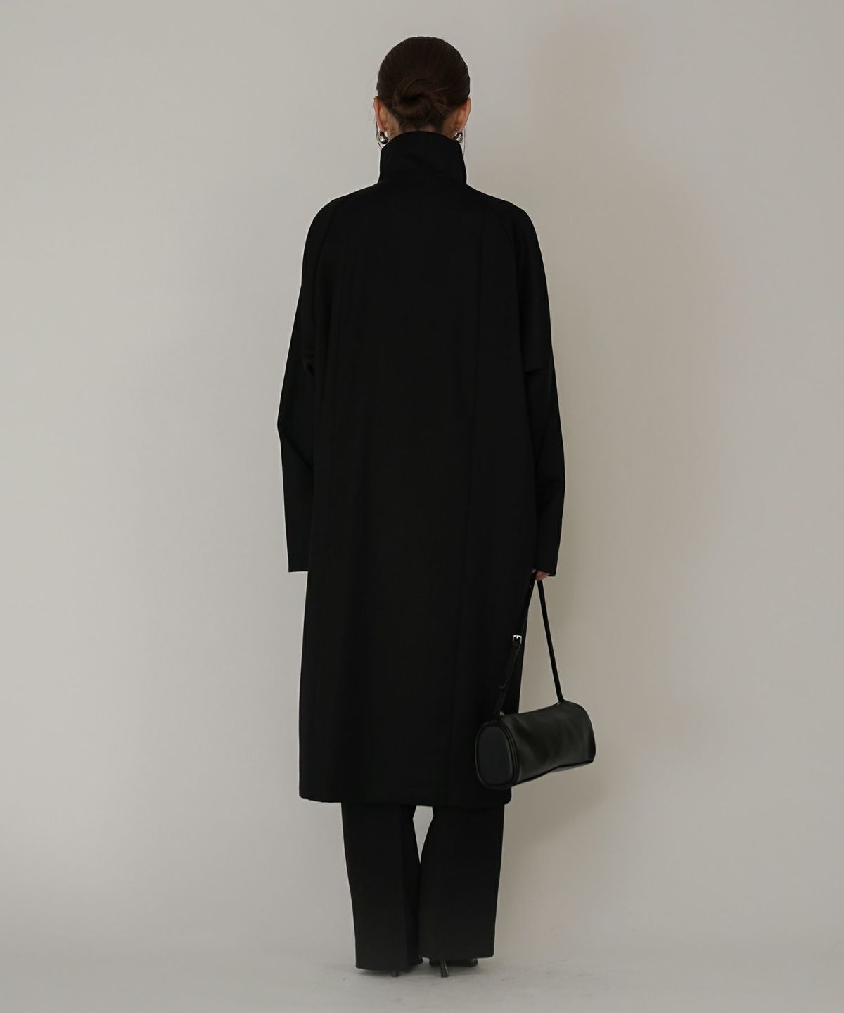 ユニセックス オーバーコート チェスターコート スタンドカラー トレンチコート モード ロングコート 丸いシルエット 韓国風 綺麗め 細見え カジュアル KINO THE KEI