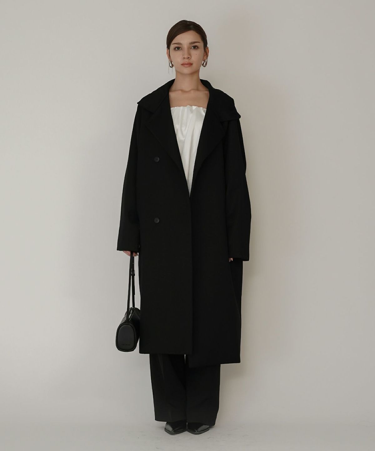 ユニセックス オーバーコート チェスターコート スタンドカラー トレンチコート モード ロングコート 丸いシルエット 韓国風 綺麗め 細見え カジュアル KINO THE KEI