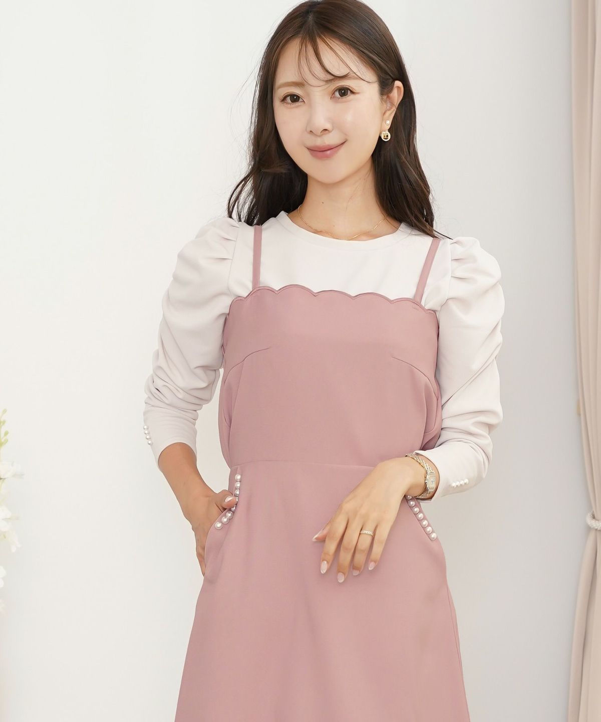 キャミ ワンピース スカラップ刺繍 ロング丈 無地 大人 フェミニン レディース 春夏 秋冬 アイボリー  ピンク チャコール ブラック オールシーズン 