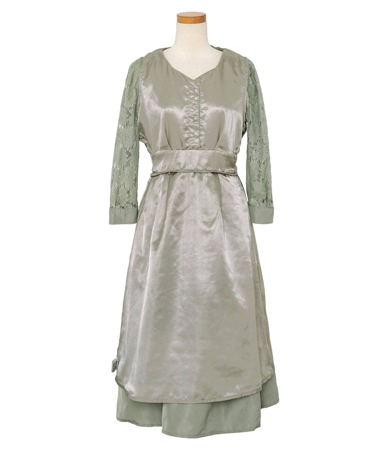 花柄 ワンピース タフタ 切替 開襟 フレア シルエット 長袖 レース タック入り 裏地付き ポケット付き 9分袖 ギャザー 袖口カフス 大人フェミニン 上品 華やか 女性らしい 立体感 エレガント 季節感 透け感 セミオケージョン 結婚式 デート 食事会