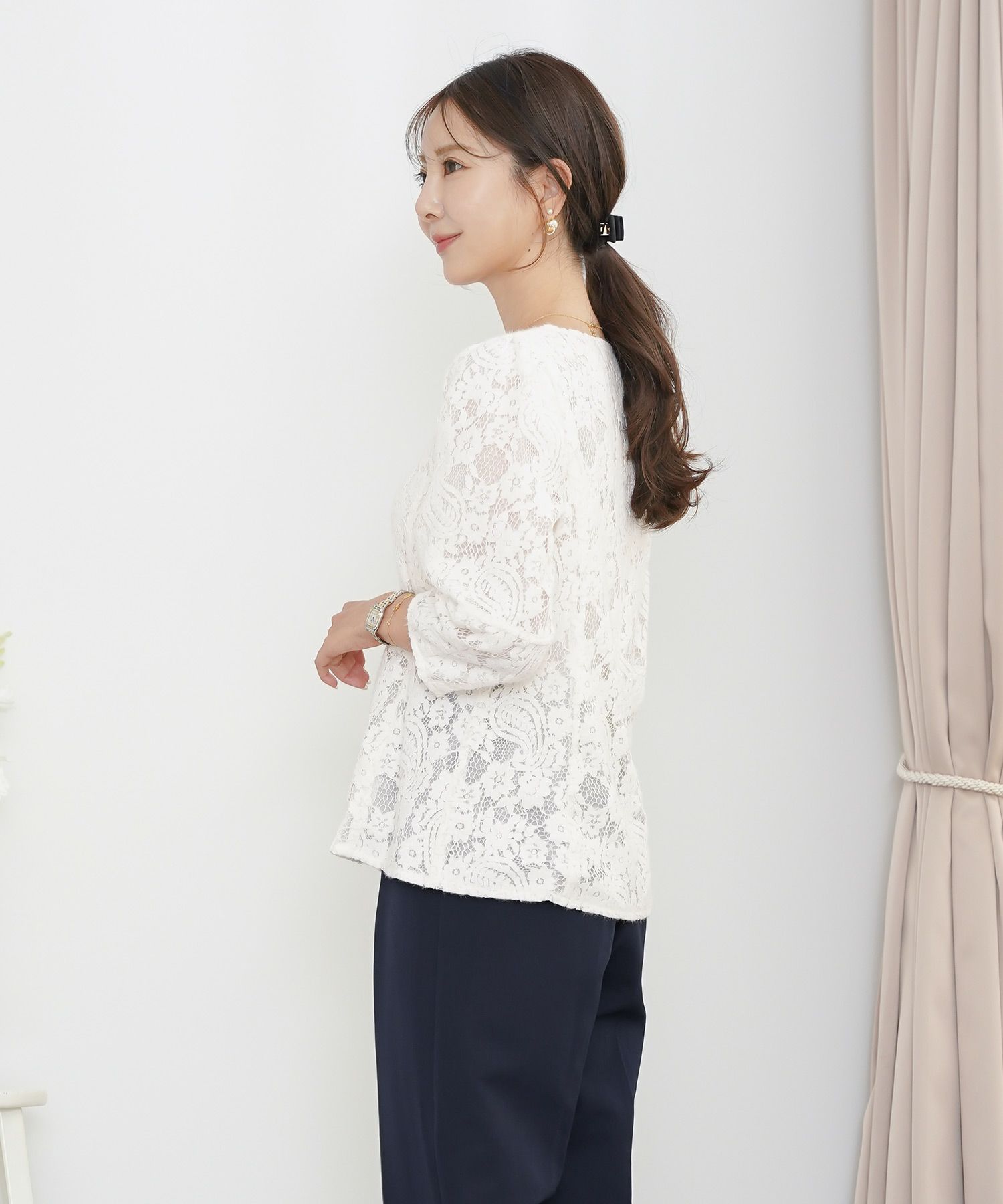 レース ブラウス 起毛 トップス 花柄 ペイズリー ランタンスリーブ 二の腕カバー パールボタン 7分袖 フェミニン 秋冬 ウエストシェイプ 大人可愛い 上品 華やか フェミニン エレガント きれいめ