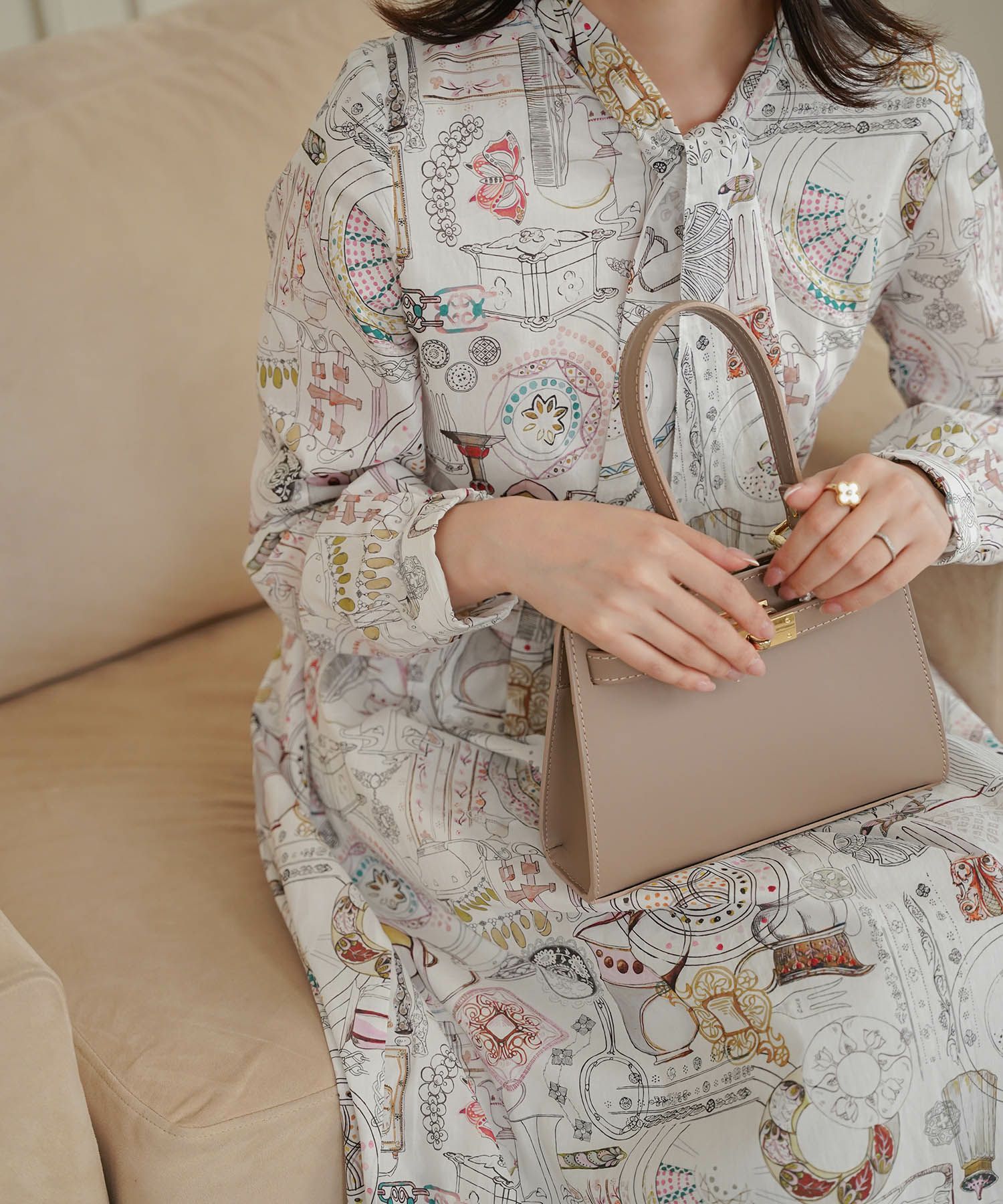 レディース ワンピース ボウタイ リバティ柄 長袖 パリ 陶器 長袖 きれいめ 上品 洗える グレー/ピンク/ブルー/ベージュ/M