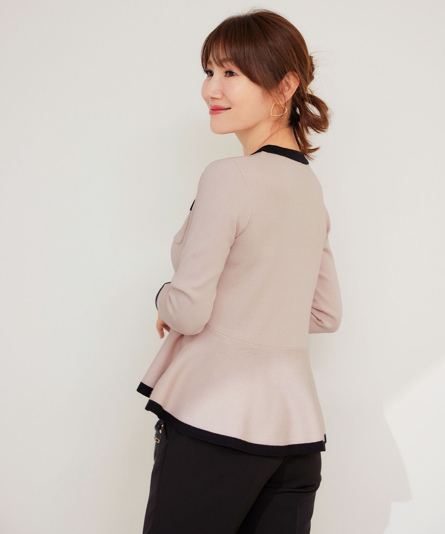 手洗い可 レディース 長袖 秋冬春 長袖 可愛い 上品 きれいめ オフィス 大人カジュアル フェミニン ジョイントスペース