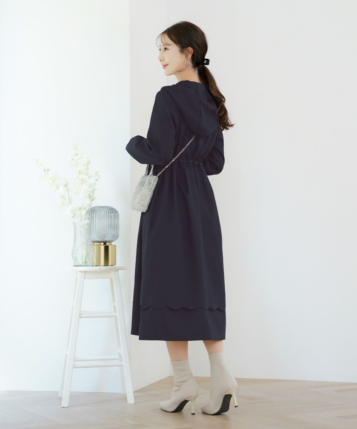 マウンテンパーカー スカラップ デザイン アウター 大人フェミニン 春 秋 きれいめ カジュアル フード付き  通勤  アウター 通学 デイリー オフィスカジュアル レディース ロング丈 アイボリー ピンクベージュ ネイビー