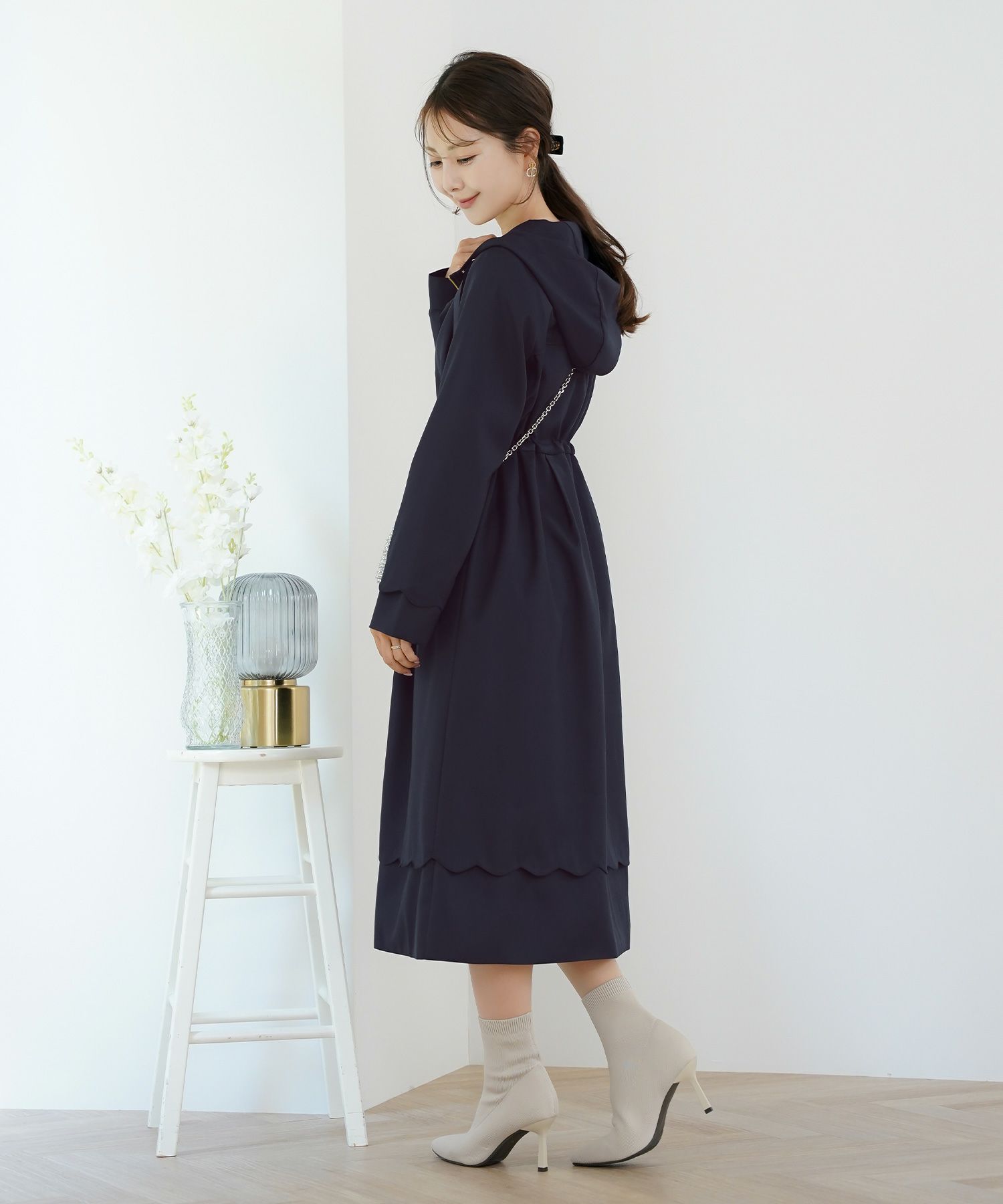 マウンテンパーカー スカラップ デザイン アウター 大人フェミニン 春 秋 きれいめ カジュアル フード付き  通勤  アウター 通学 デイリー オフィスカジュアル レディース ロング丈 アイボリー ピンクベージュ ネイビー