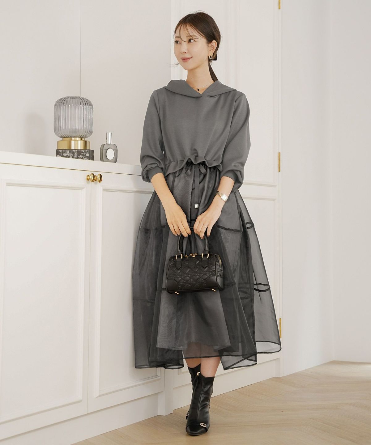 ダンボールニット オーガンジー ドッキング フード付き 長袖 ハイウエスト スタイルアップ 3段切替 大人フェミニン カジュアル フェミニン 体型カバー 秋冬 きれいめ 上品 ワンピース パーカー ピンク ライラック ネイビー チャコール