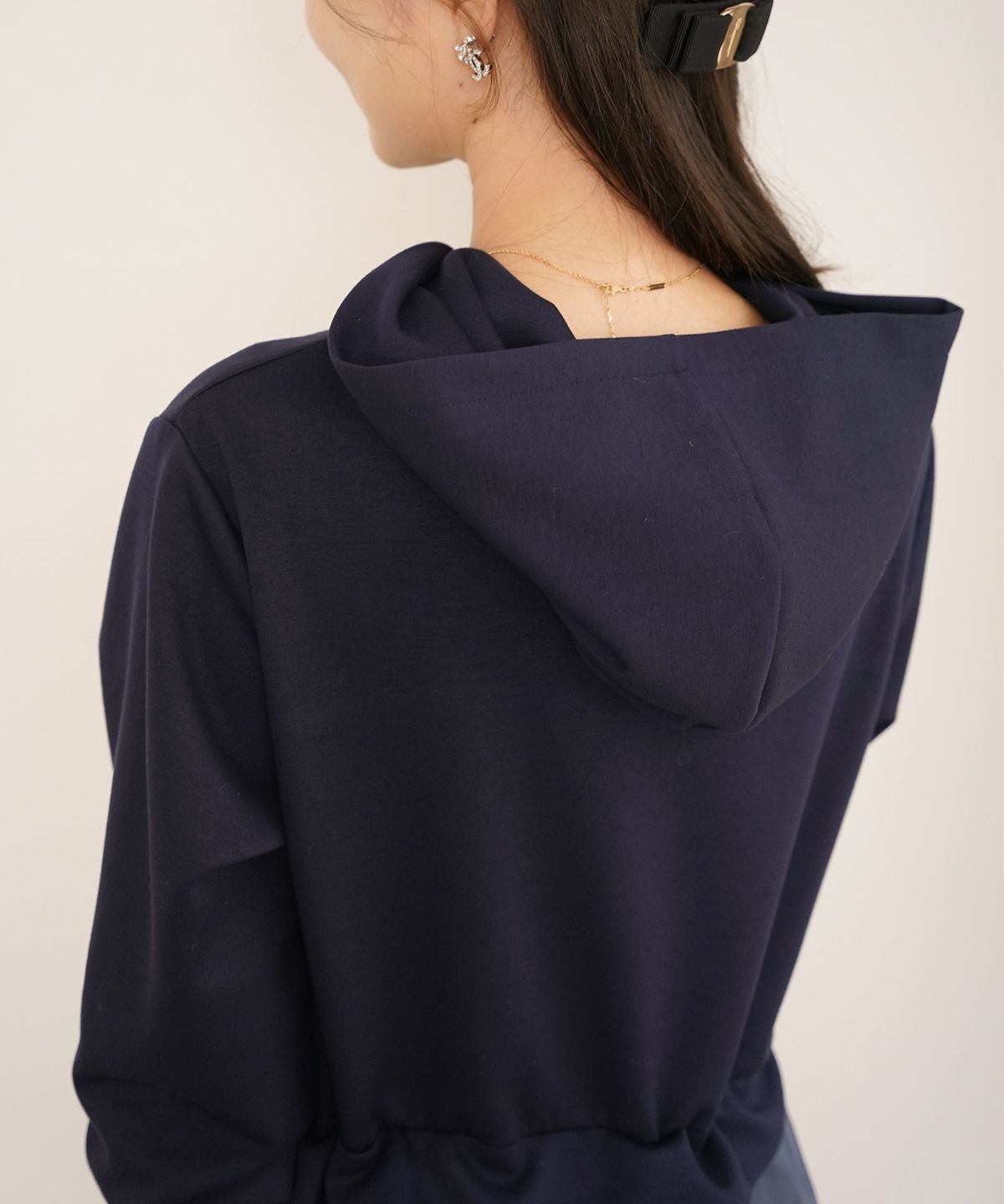 ダンボールニット オーガンジー ドッキング フード付き 長袖 ハイウエスト スタイルアップ 3段切替 大人フェミニン カジュアル フェミニン 体型カバー 秋冬 きれいめ 上品 ワンピース パーカー ピンク ライラック ネイビー チャコール