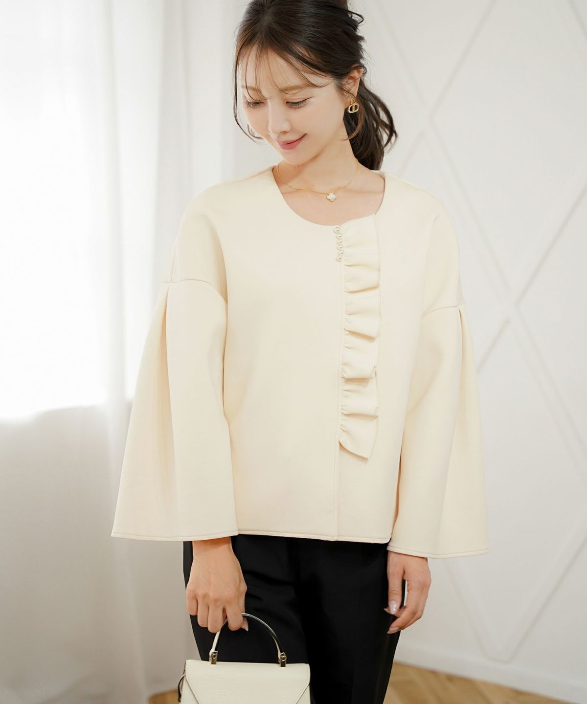 アウター ダンボールニット ミドル丈 ショート丈 通勤 結婚式 披露宴 セレモニー 成人式 同窓会 デート 女子会 誕生日会 演奏会 発表会 七五三 20代 30代 パール フリル 長袖 オケージョン アイボリー ネイビー